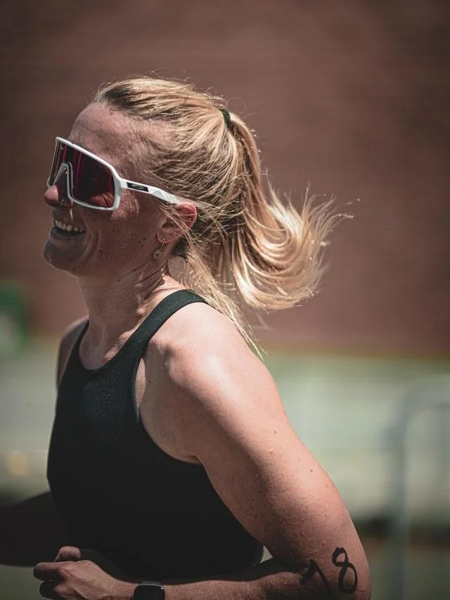 🗓️ 21-06-25
🏃🏼&zwj;♀️ Mon premier hyrox
⌚️ 1h34&rsquo; de bonheur ☀️

(Surtout au moment o&ugrave; &ccedil;a s&rsquo;arr&ecirc;te 😂)

Un merci chaleureux aux b&eacute;n&eacute;voles de @fitnessmhp_awans pour cette magnifique organisation 👏🏼
Et 