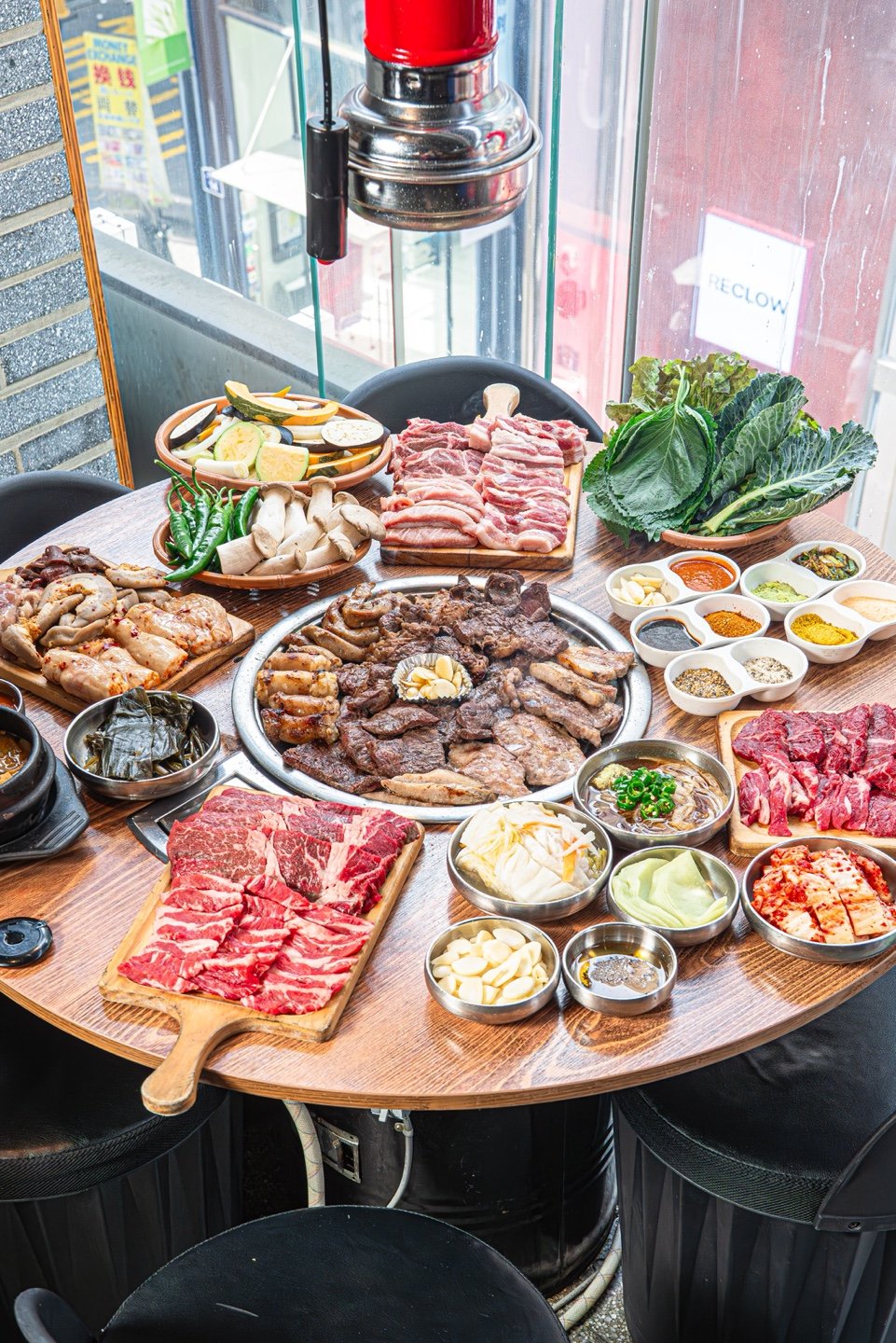 Korean BBQ in Myeongdong Seoul, Mongvely