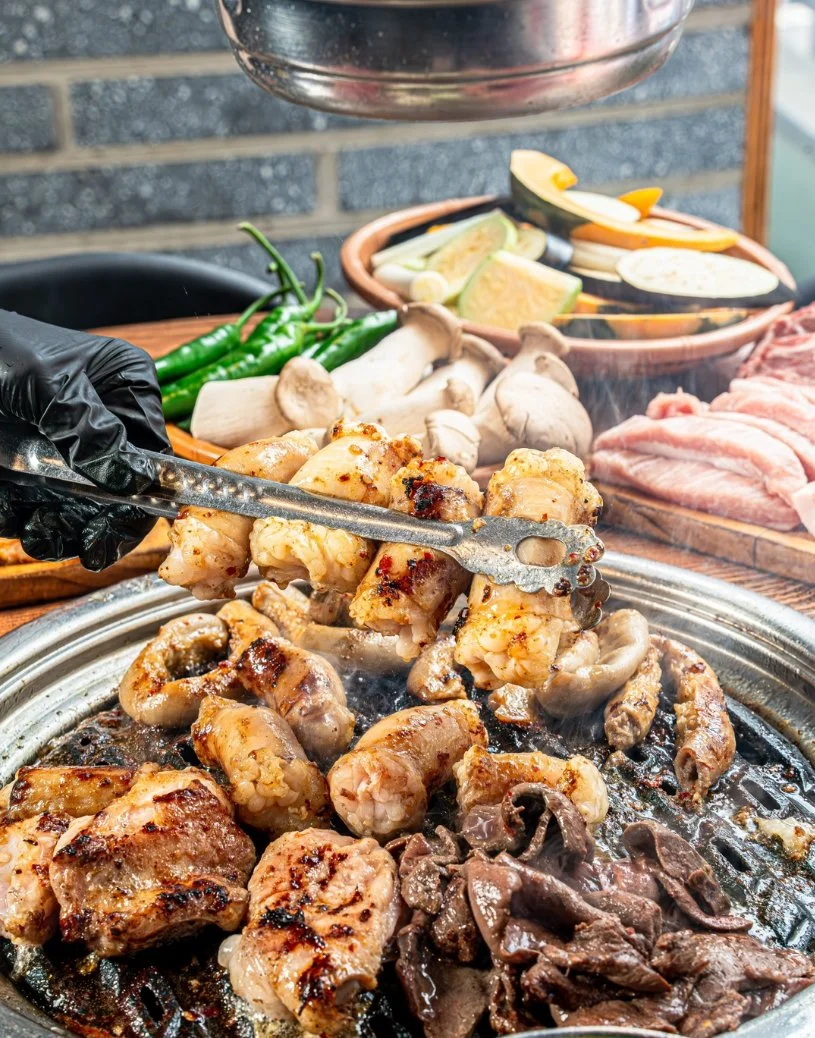 Is Mongvely Affiliated With Any Other Korean BBQ Brands?