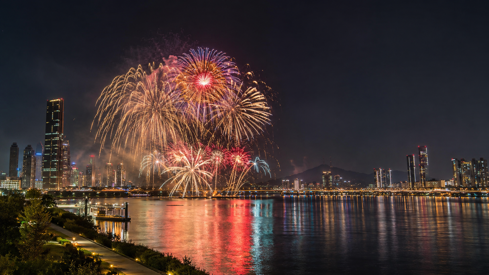 Yeouido Fireworks Festival 2026: What to Do After the Fireworks, Late-Night Food &amp; Seoul Night Plans