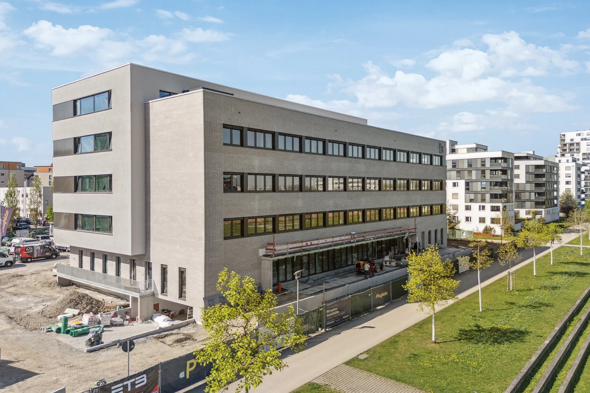 121_Architekten_Danner_Mukarker_LB26_Bildungszentrum_Grundschule_Flugfeld_4.jpg