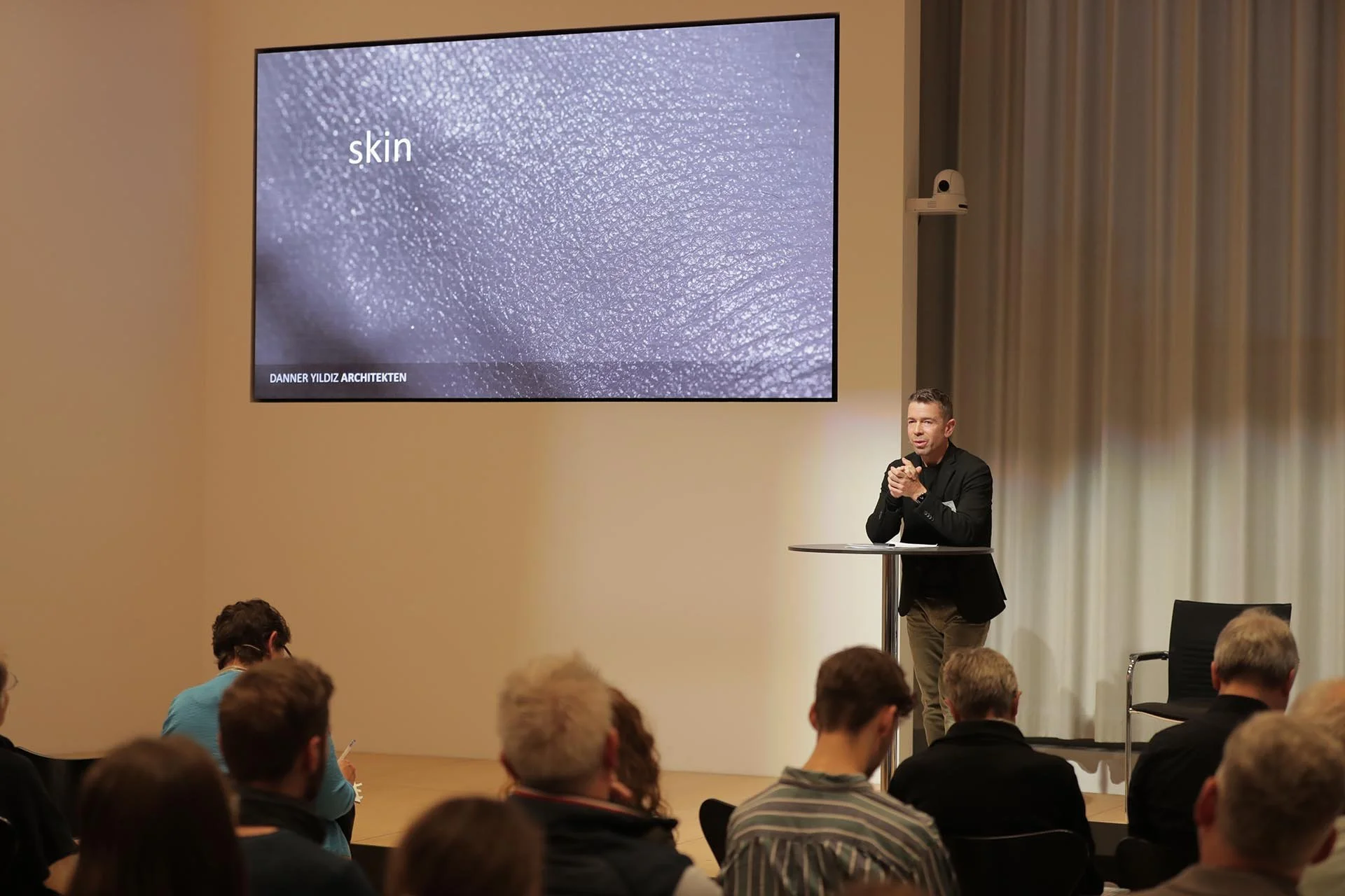 Architekturtag 2024 in Stuttgart: »Gebäudehüllen im Wandel – Innovative Sanierungskonzepte«