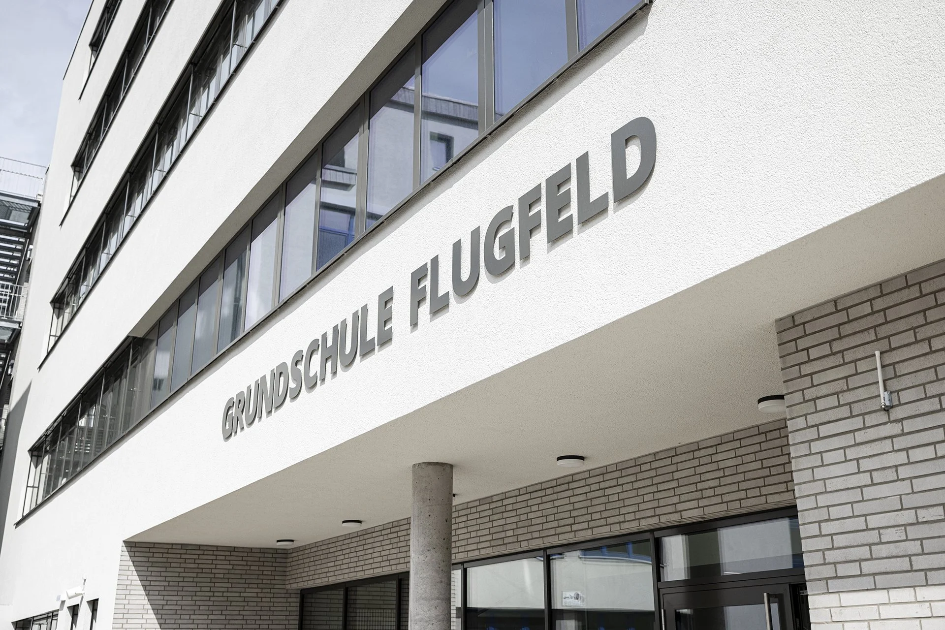 121_Architekten_Danner_Mukarker_LB26_Bildungszentrum_Grundschule_Flugfeld_5.jpg