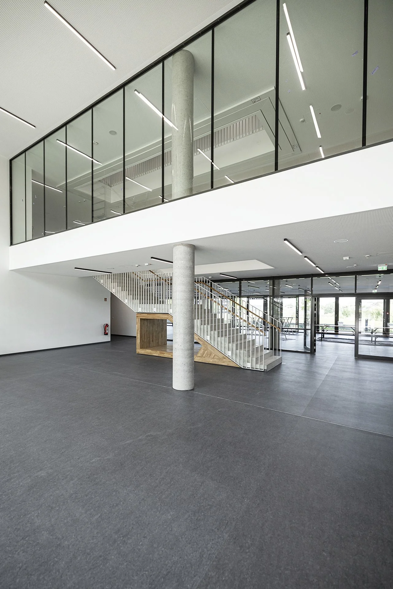 121_Architekten_Danner_Mukarker_LB26_Bildungszentrum_Grundschule_Flugfeld_9.jpg