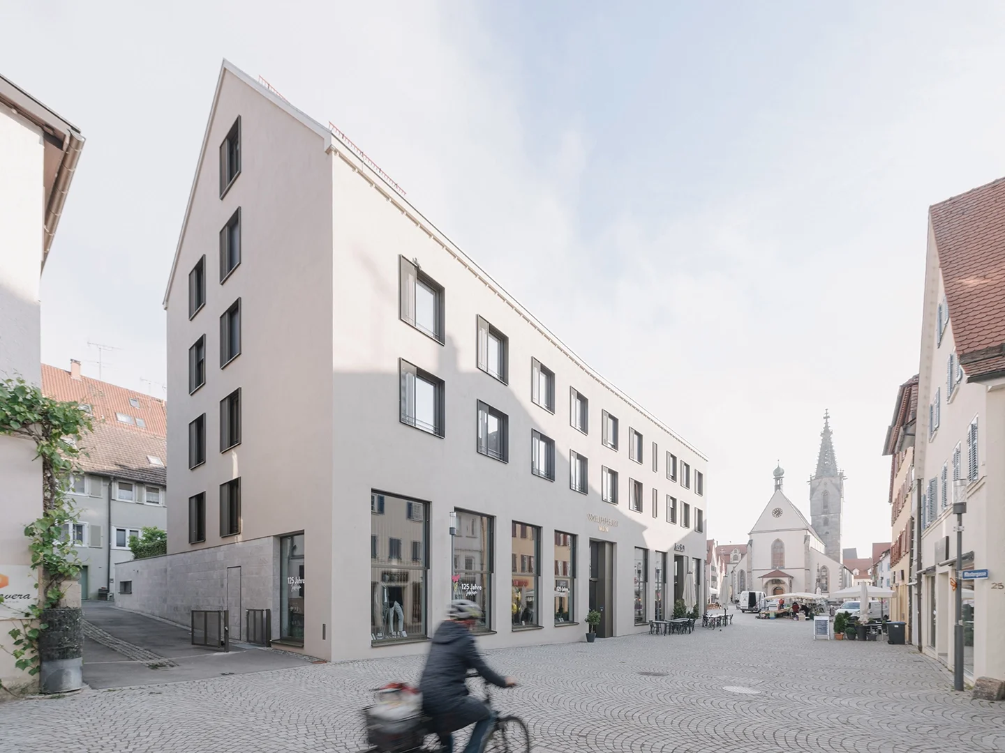 Wohn- und Geschäftshaus Königstraße 18