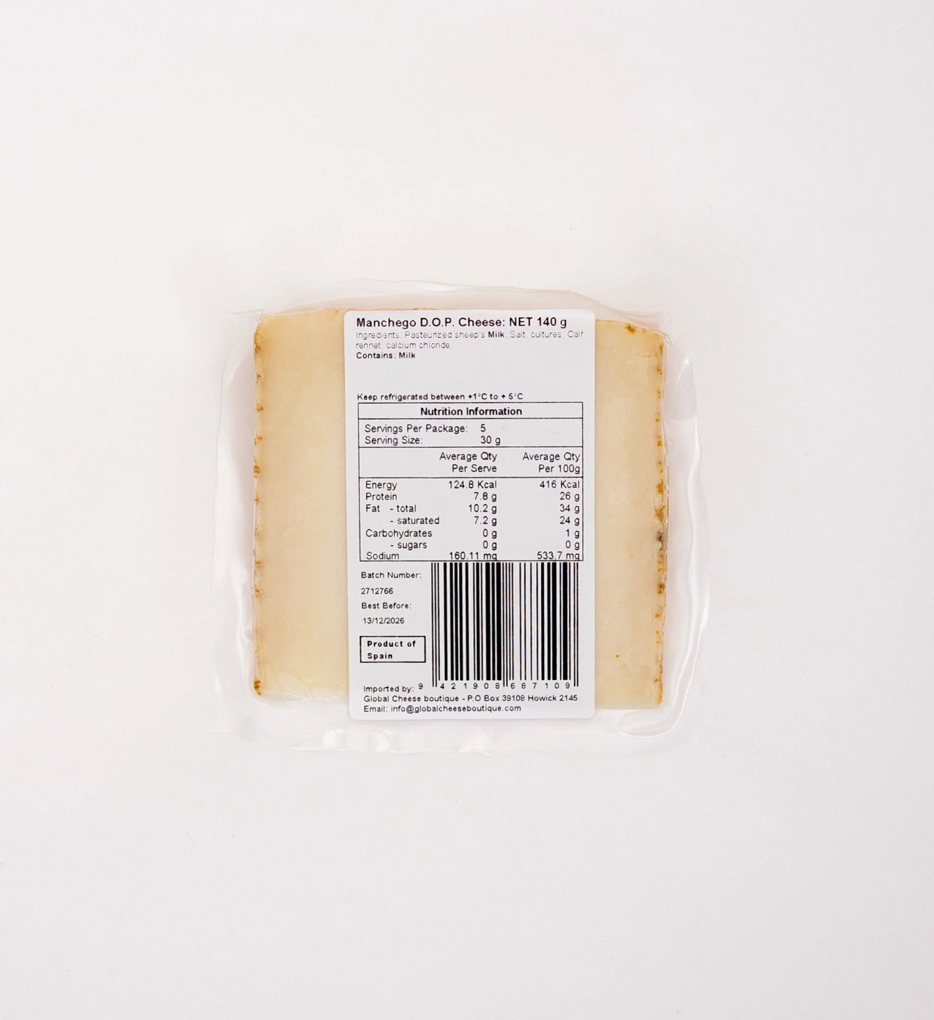 Back label of the Spanish Manchego 140 g pack with ingredients and nutrition information