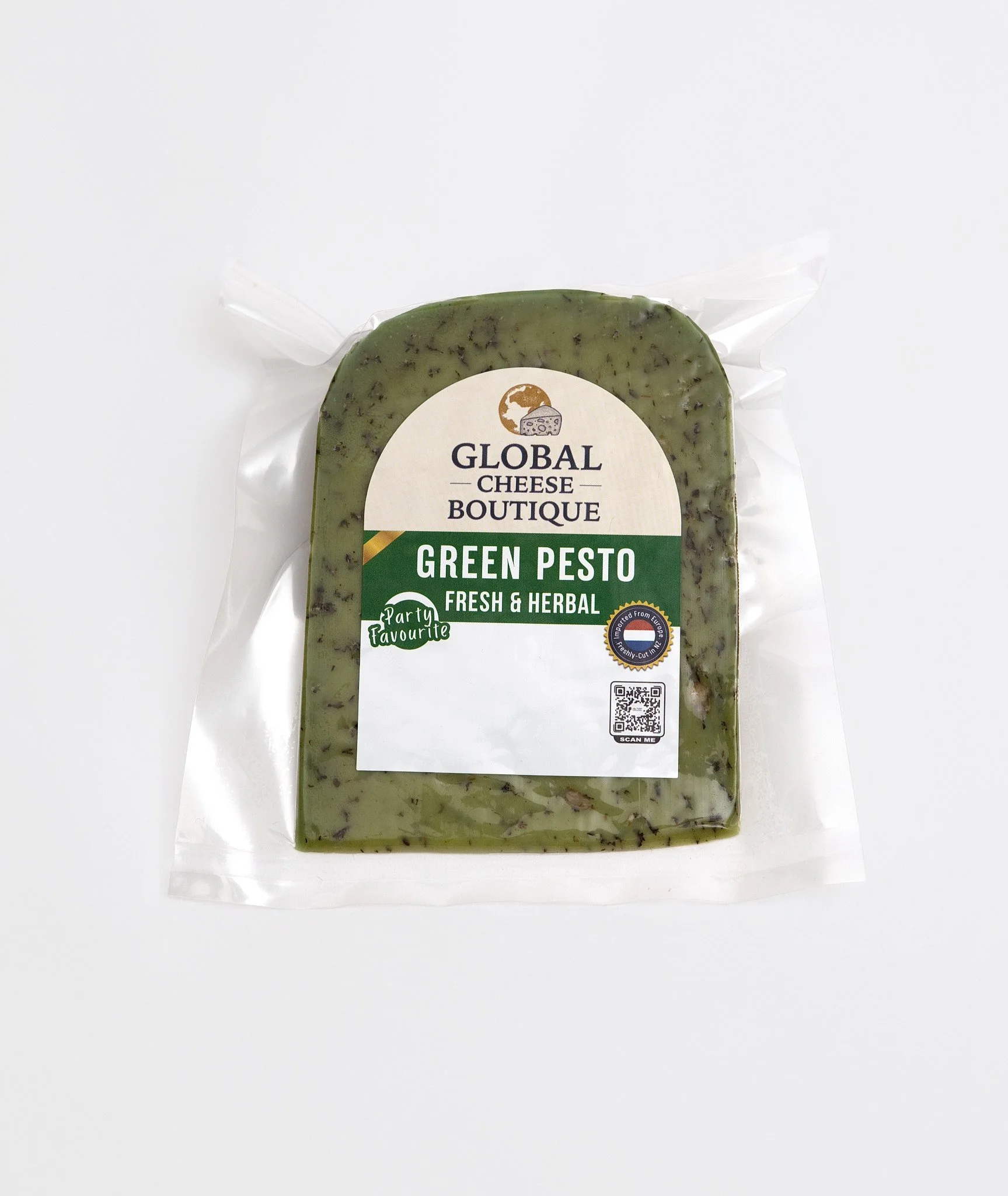Green Pesto Gouda 180 g, front of sealed pack on a light background