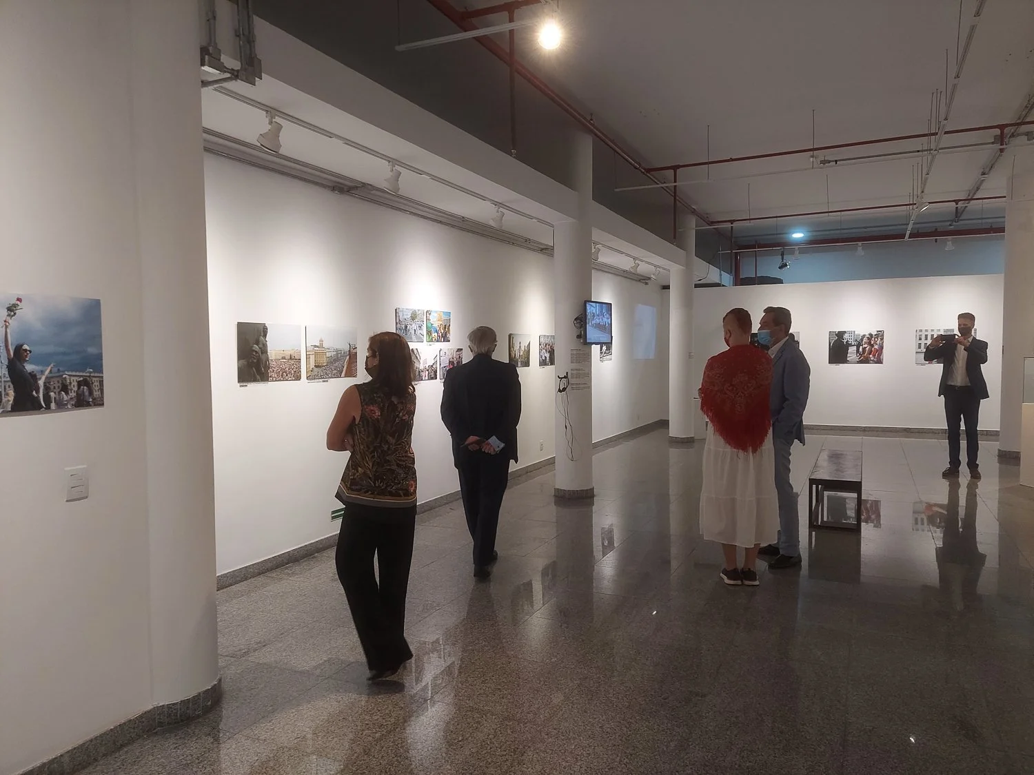 210921inaugura-mostra-belarus-fotoflo00024-7.jpg