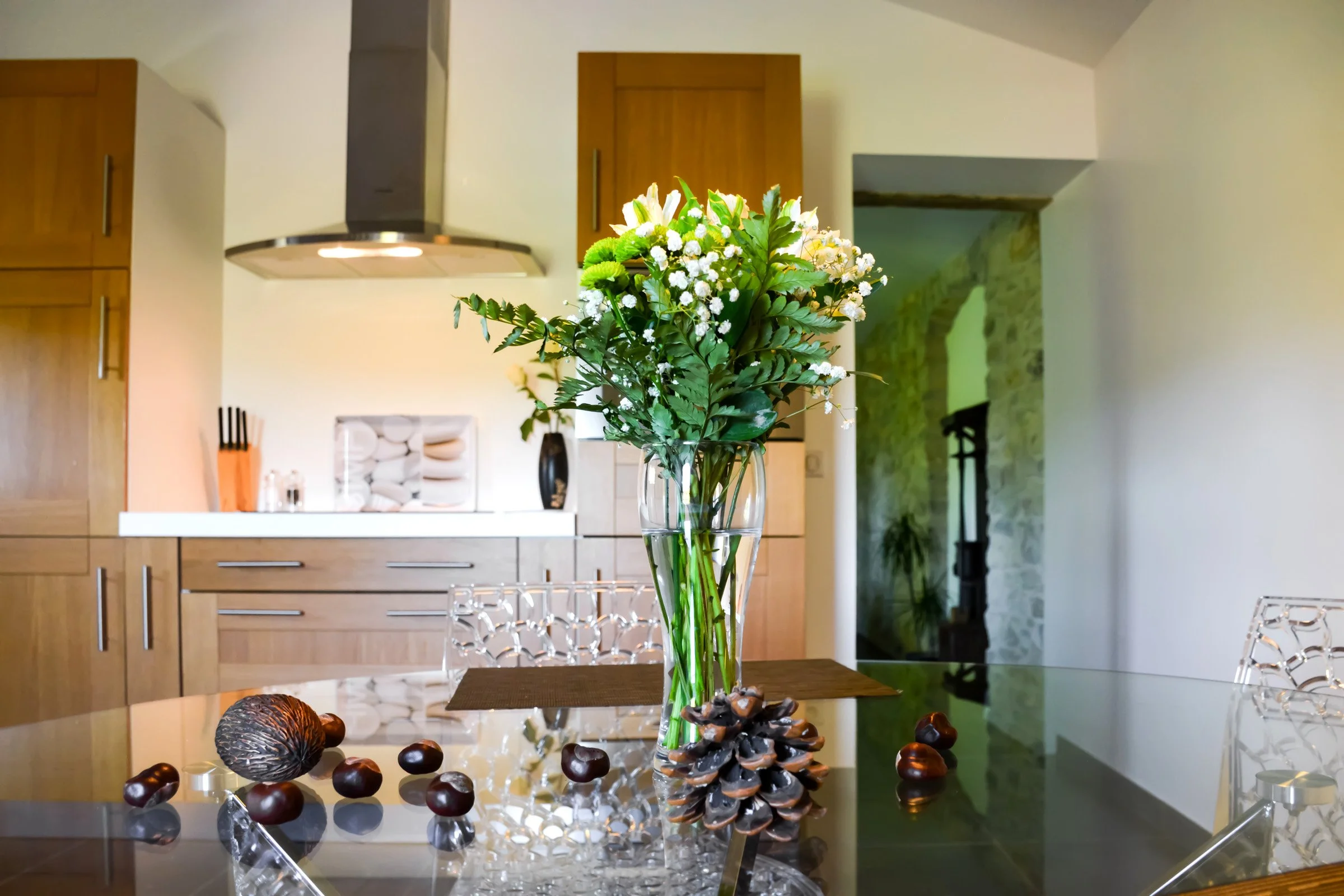 Bright Dining Space Overlooking Mediterranean Gardens