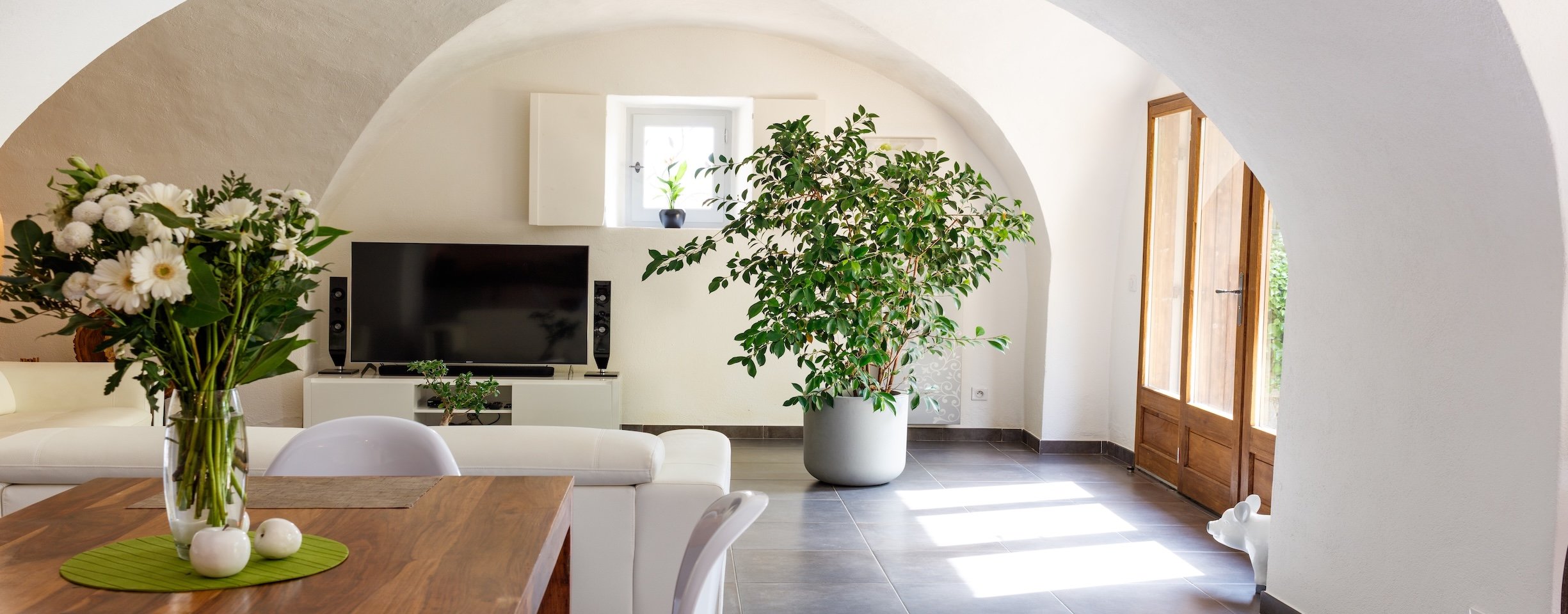 Designer holiday home adult only – South of France rental