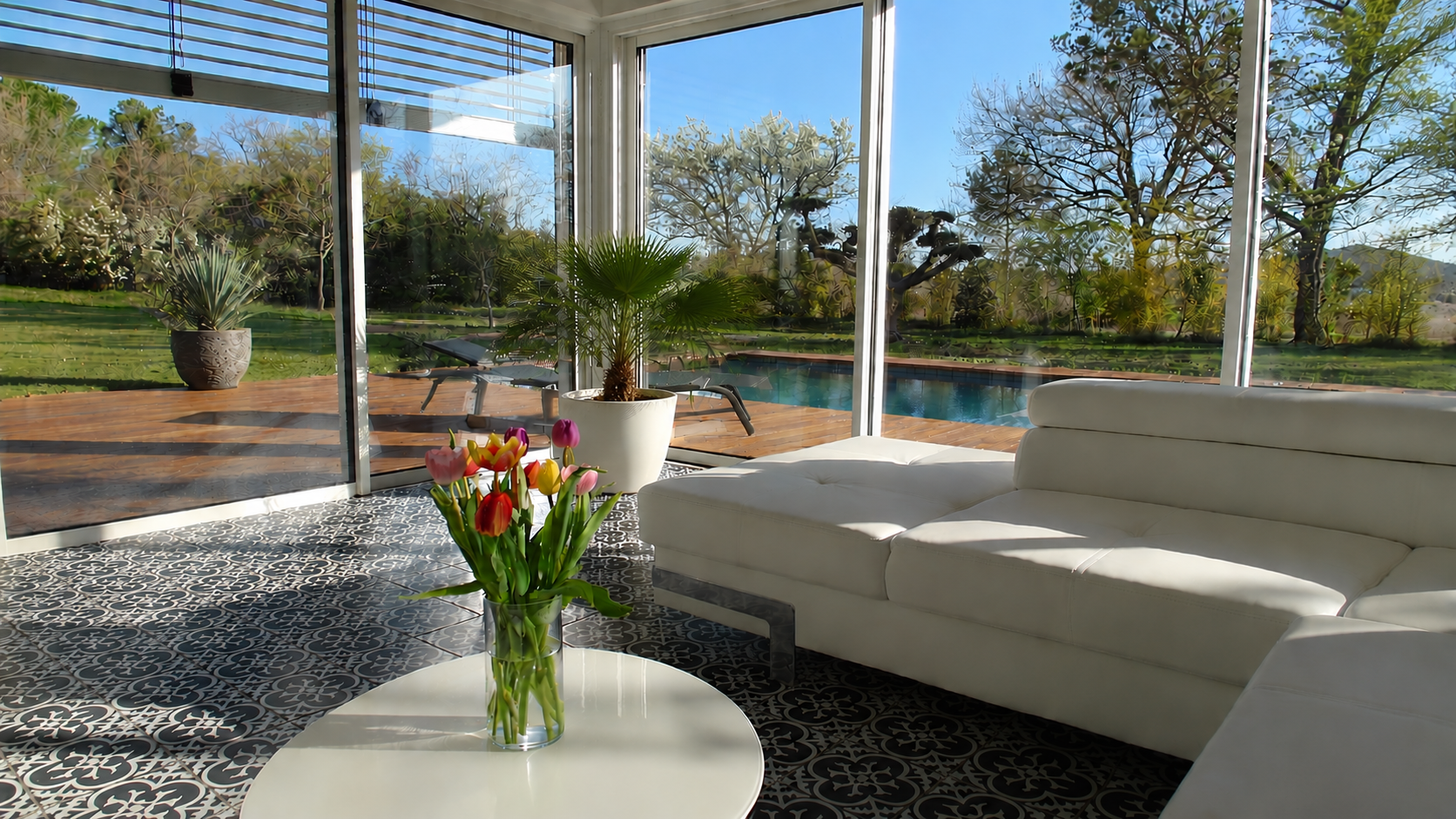Luxury rental villa with heated pool and private terrace near Uzès