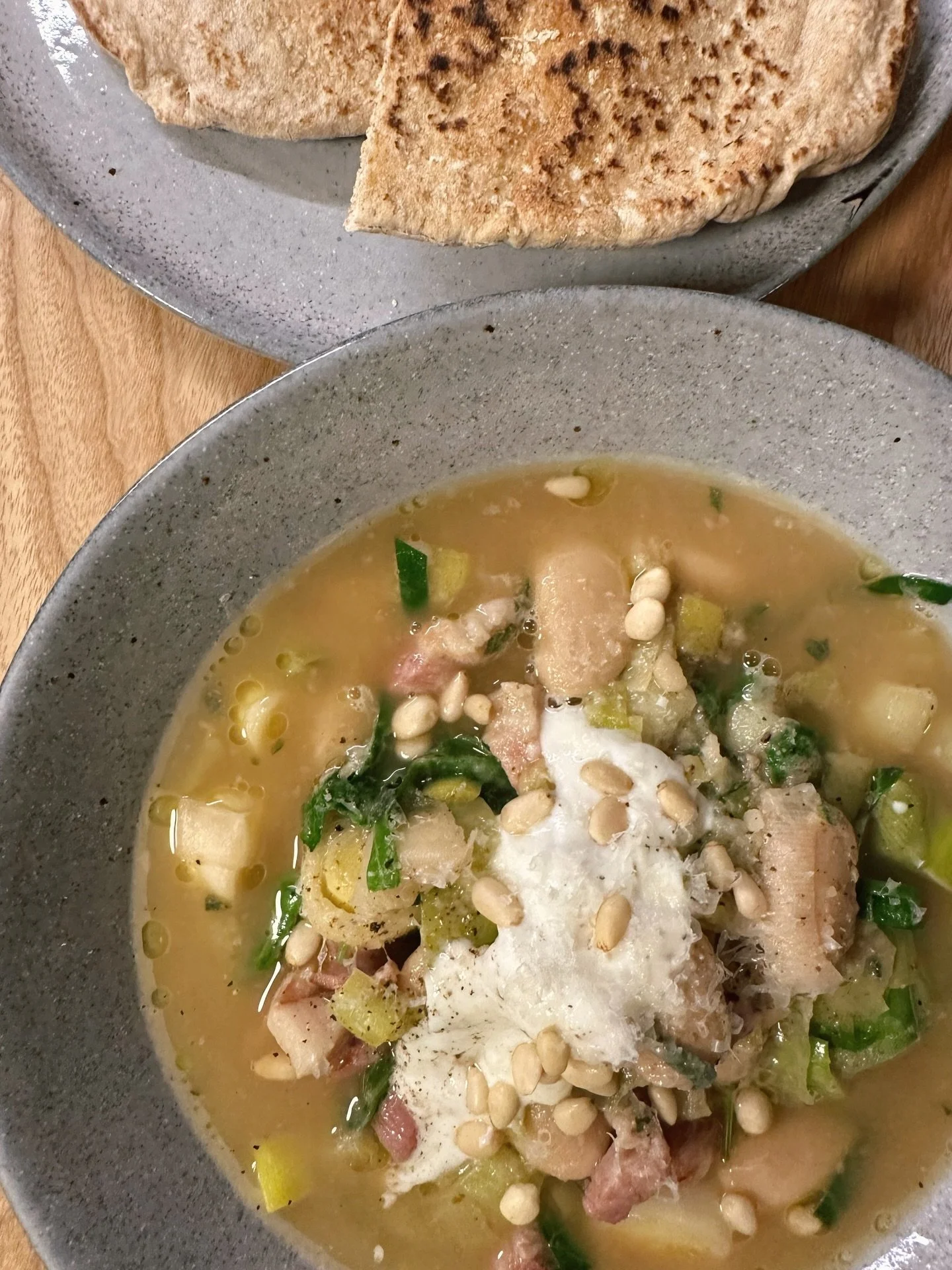 I attended a delicious 2 hour session last night held by @the.therapists.sanctuary 🫶🏻 a space for therapists to be held, feel seen and reset. We were asked what is currently the rose and the thorn in our world currently, and for me it&rsquo;s this 