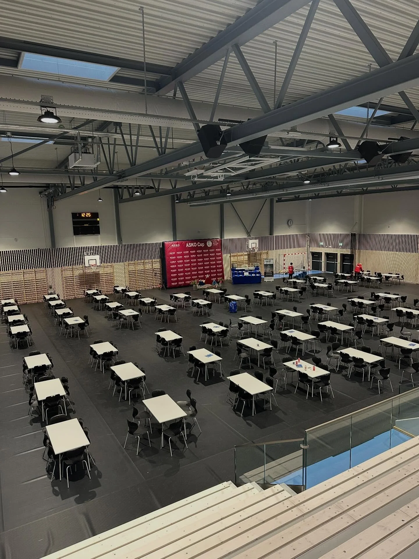 I morgen braker det l&oslash;s og vi &oslash;nsker alle sammen lykke til🤩

Etter l&oslash;pet vil vi g&aring; tilbake til den tradisjonelle premieutdelingen som skjer i den ny oppussede Bardufosshallen!
Der vil det v&aelig;re garderober og dusj muli