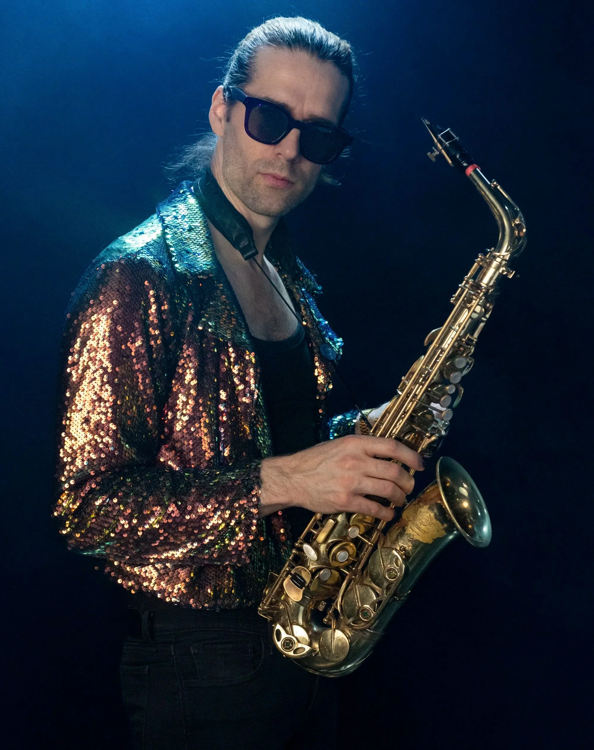 Erik, saksofonist i Appeal Sinamon imponerer både på middags-show og party med den perfekte musikken for bryllup og event i Stavanger, Bergen, Oslo og hele Norge.