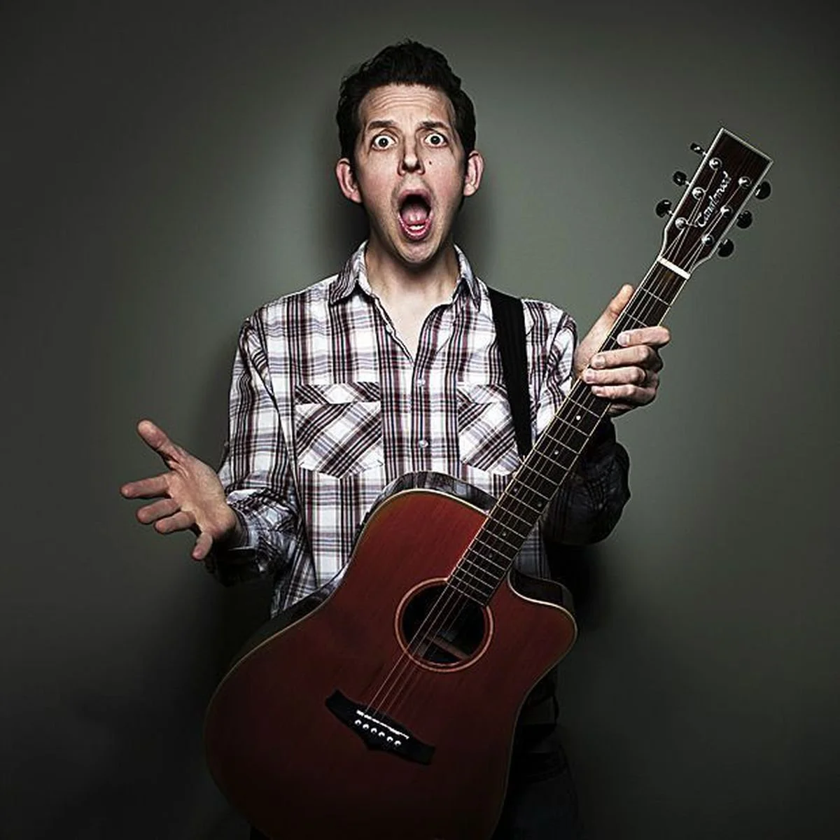 Jonny Awsum Comedian at Blackpit Brewery in Buckinghamshire