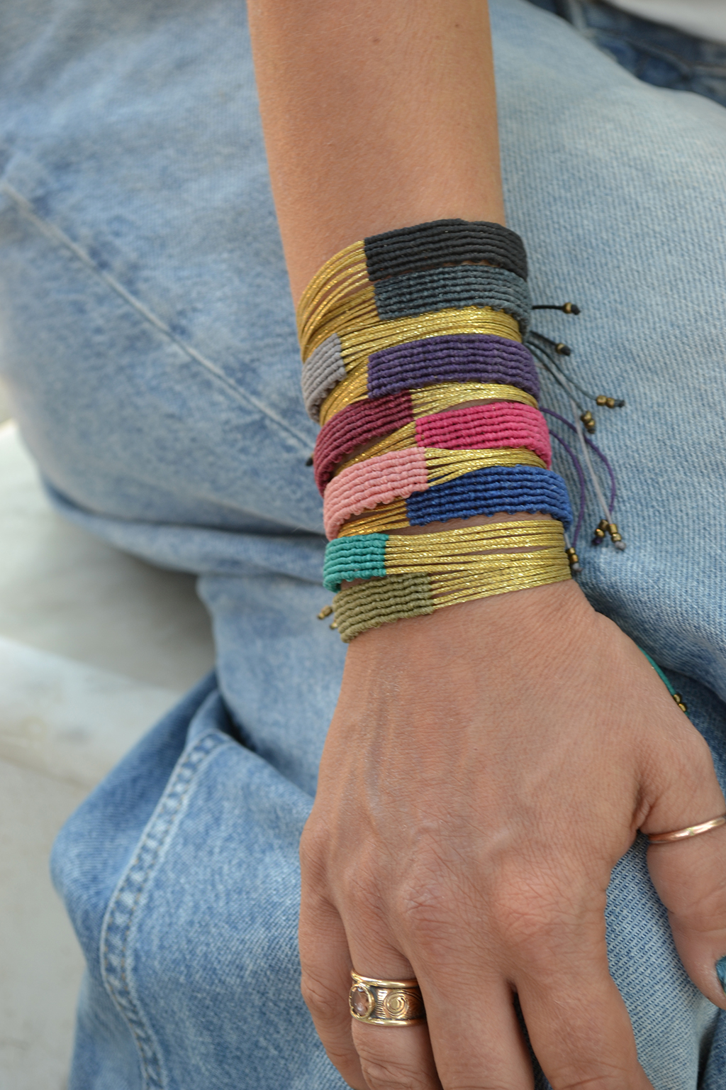 Half & Half μίνιμαλ μακραμέ βραχιόλι