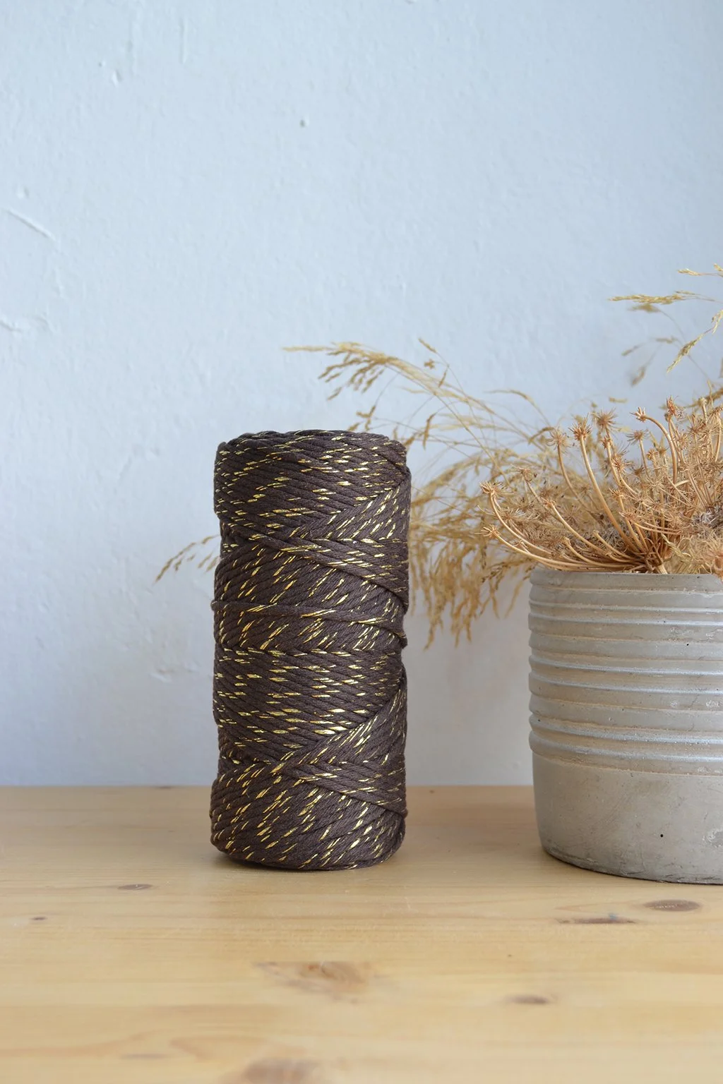 3mm μονοκλωνο βαμακερό νημα χριστουγεννιατικο μακραμε χρυσό golden choco brown.jpg