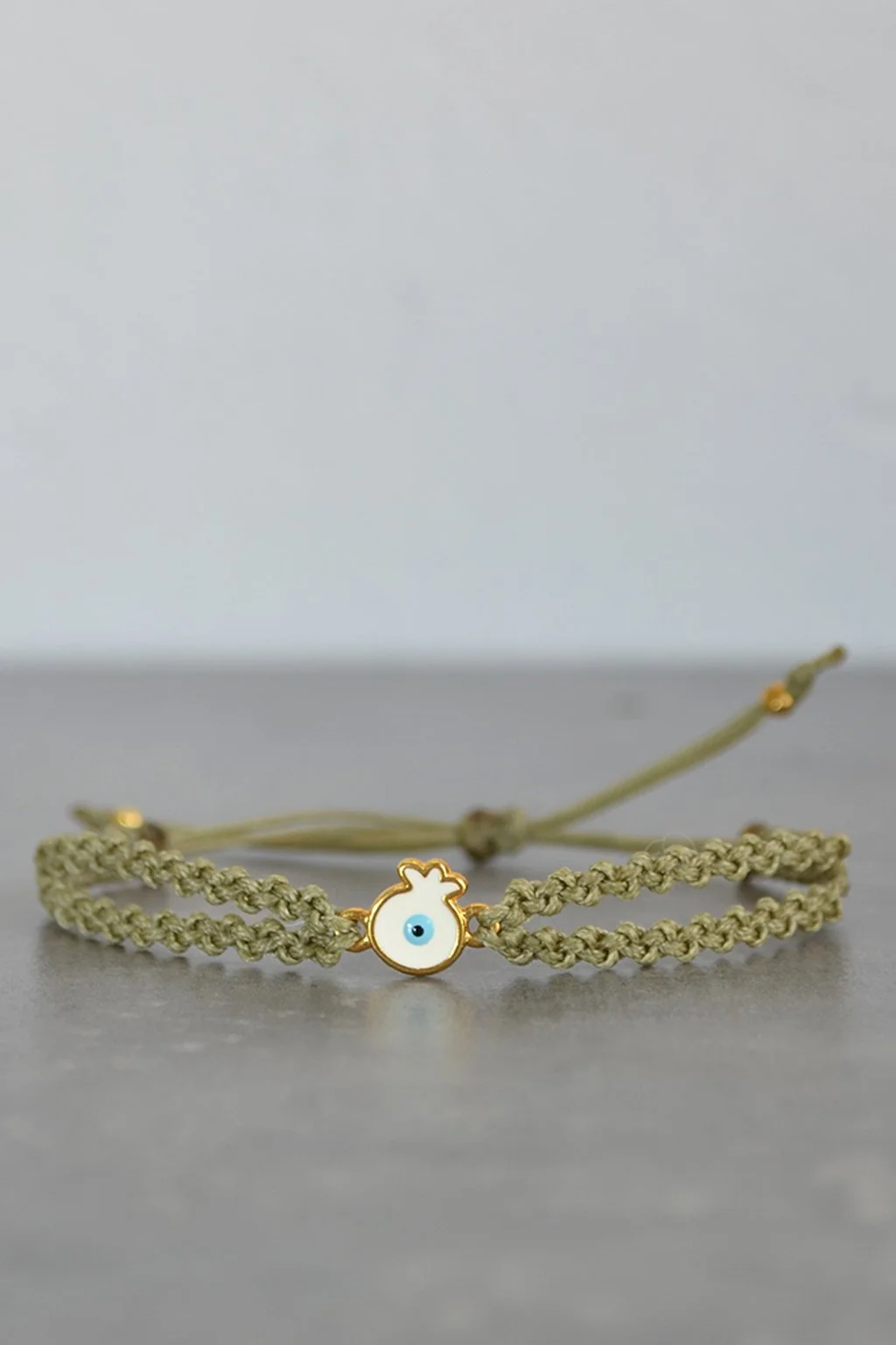 μακραμε βραχιολι γουρι ρόδι μποχο αξεσουαρ δώρο χρυσές χάντρες macrame bracelet accessory boho favour gift pomegranate golden beads λαδί olive green γυναικειο κοσμημα.jpg