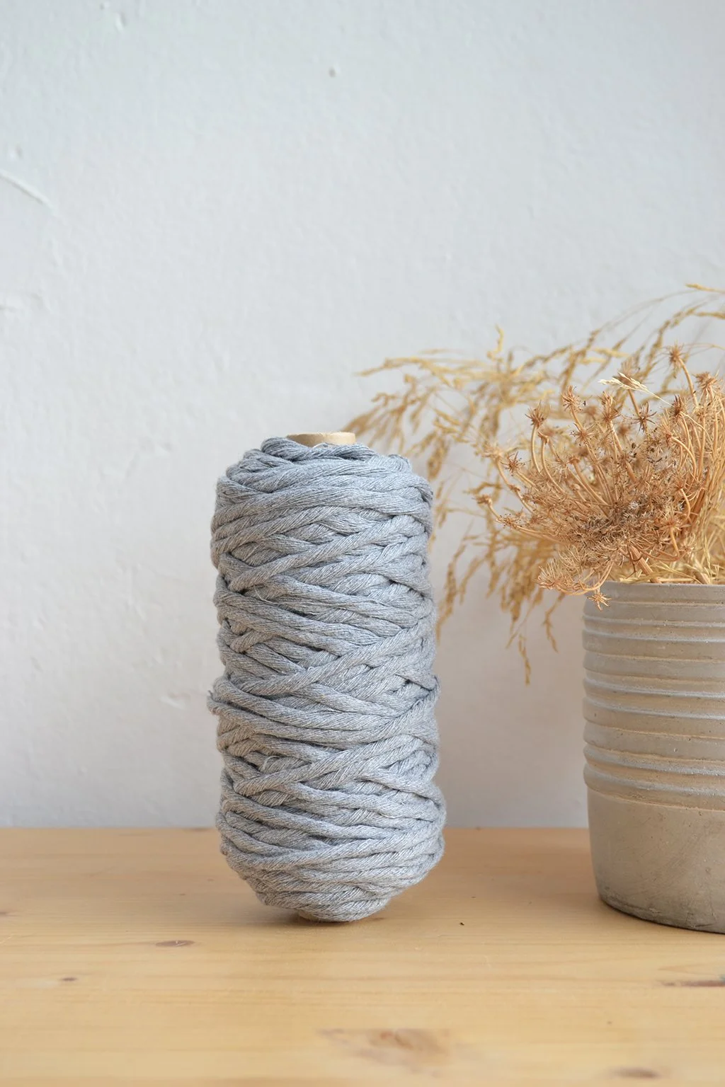 3mm μονοκλωνο βαμβακερό νήμα γκρι grey gray μακραμέ.jpg