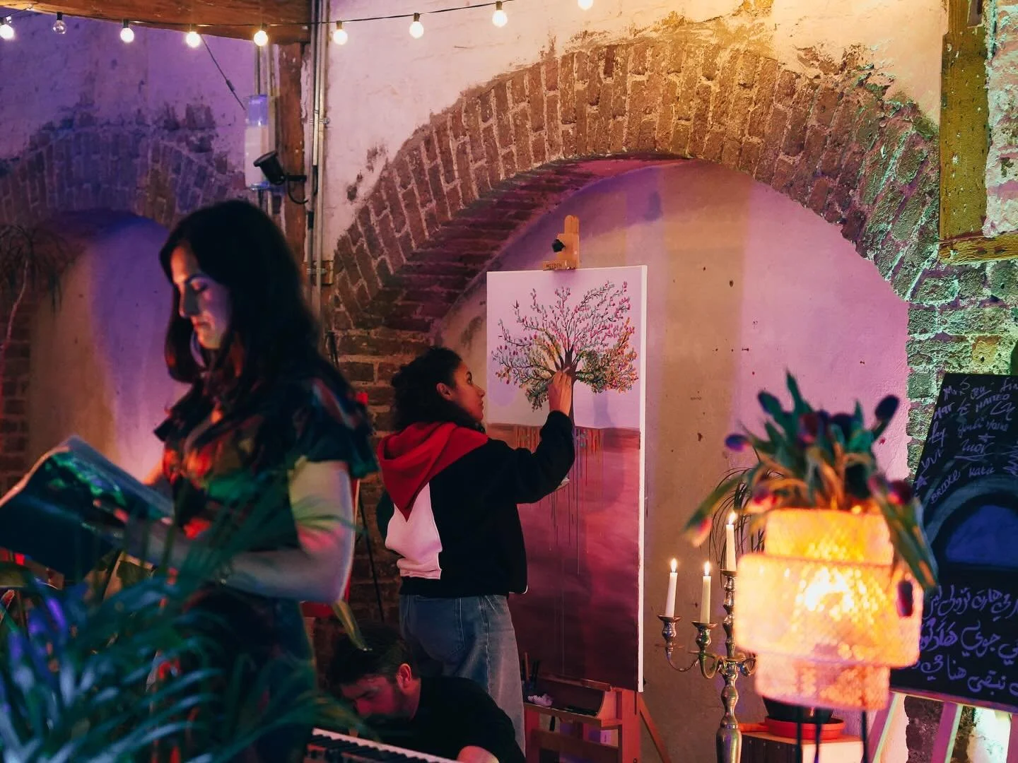 In a world that demands we fly like Icarus towards the sun, we chose to find the balance between the sky and the land, exploring the &ldquo;myth&rdquo; of what it means to truly belong. 

Arts Bubble #18 - &ldquo;Roots&rdquo; was truly magical. Throu