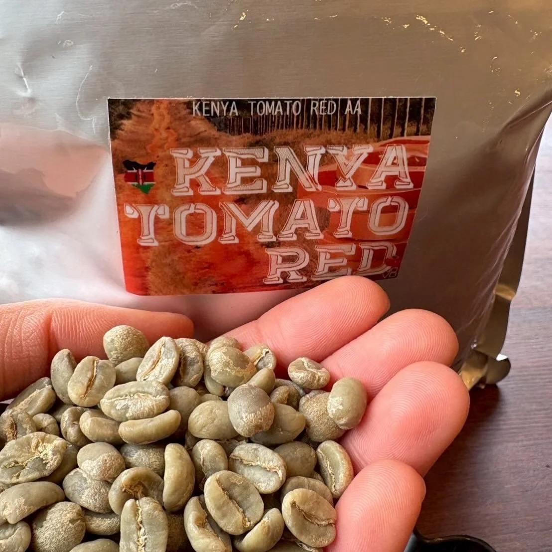 ケニア🇰🇪トマトレッド！
二週間前から提供させて頂いていますが、人気です。
最初は自然なトマト風味のコーヒーなんて珍しい！と飲んで頂くのですが、余韻が美味しくて、リピーターの多いコーヒーとなっています。
ケニアのコーヒーを飲みながら春の海のながめをお楽しみ下さい。

#モーニングカフェ #天橋立スペシャルティコーヒー #天橋立海の見えるカフェ #ホームメイドクッキング #宮津自家焙煎コーヒー