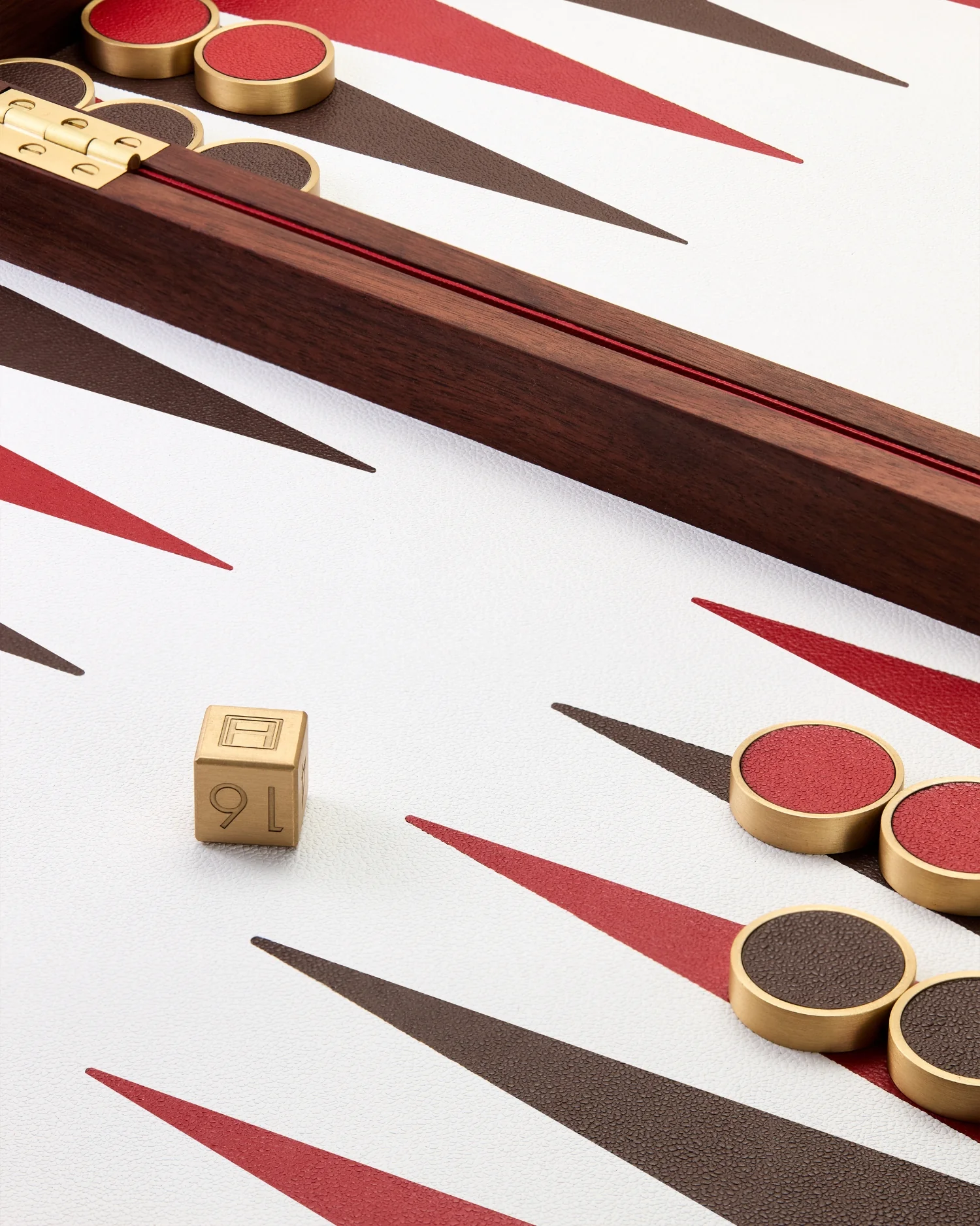 Pierre_Favresse_An_Backgammon_2.jpg