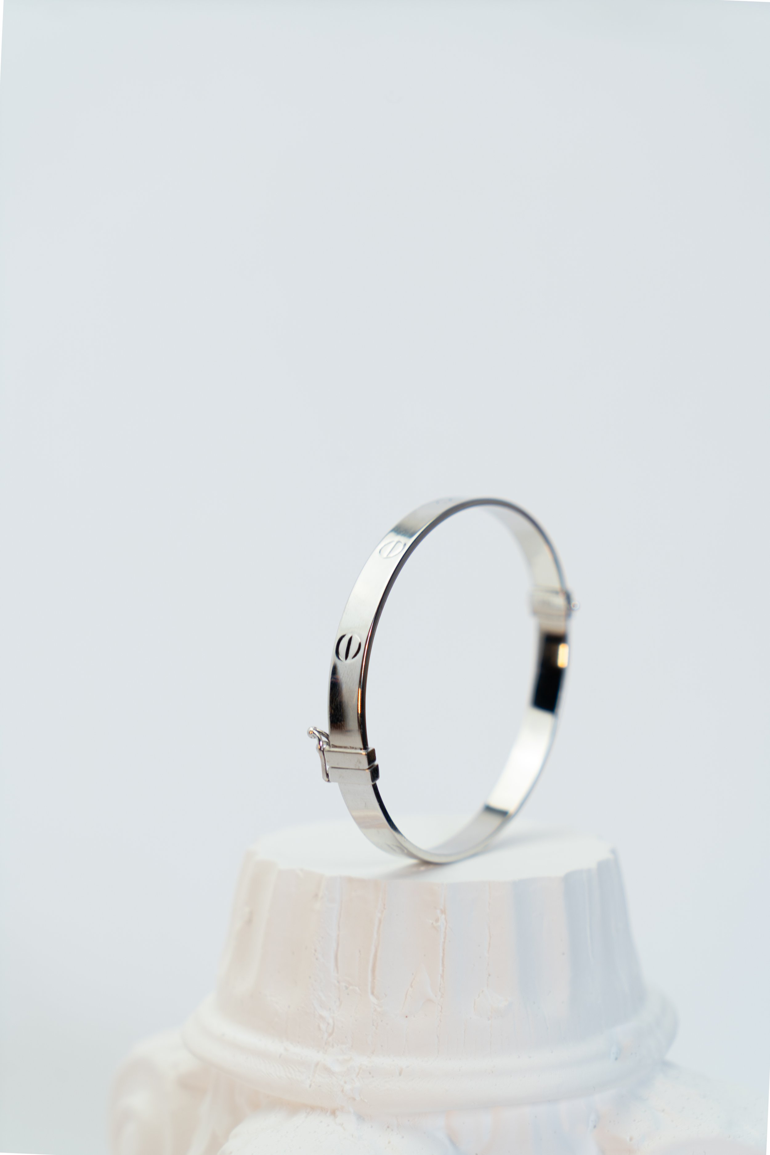 Eterna White Gold Bracelet