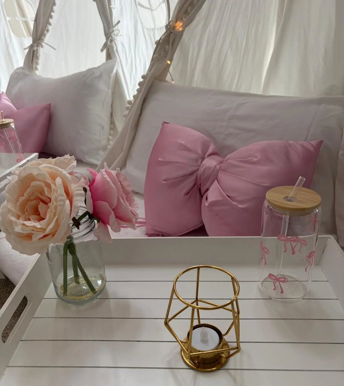 🎀Pretty in Pink 🎀

A magical night lovingly organised by her amazing mum 💗
The birthday girl celebrated turning 9 with a &ldquo;Pretty in pink&rdquo; sleepover filled with twinkly fairy lights, cosy cushions, comfy mattresses and the softest blank