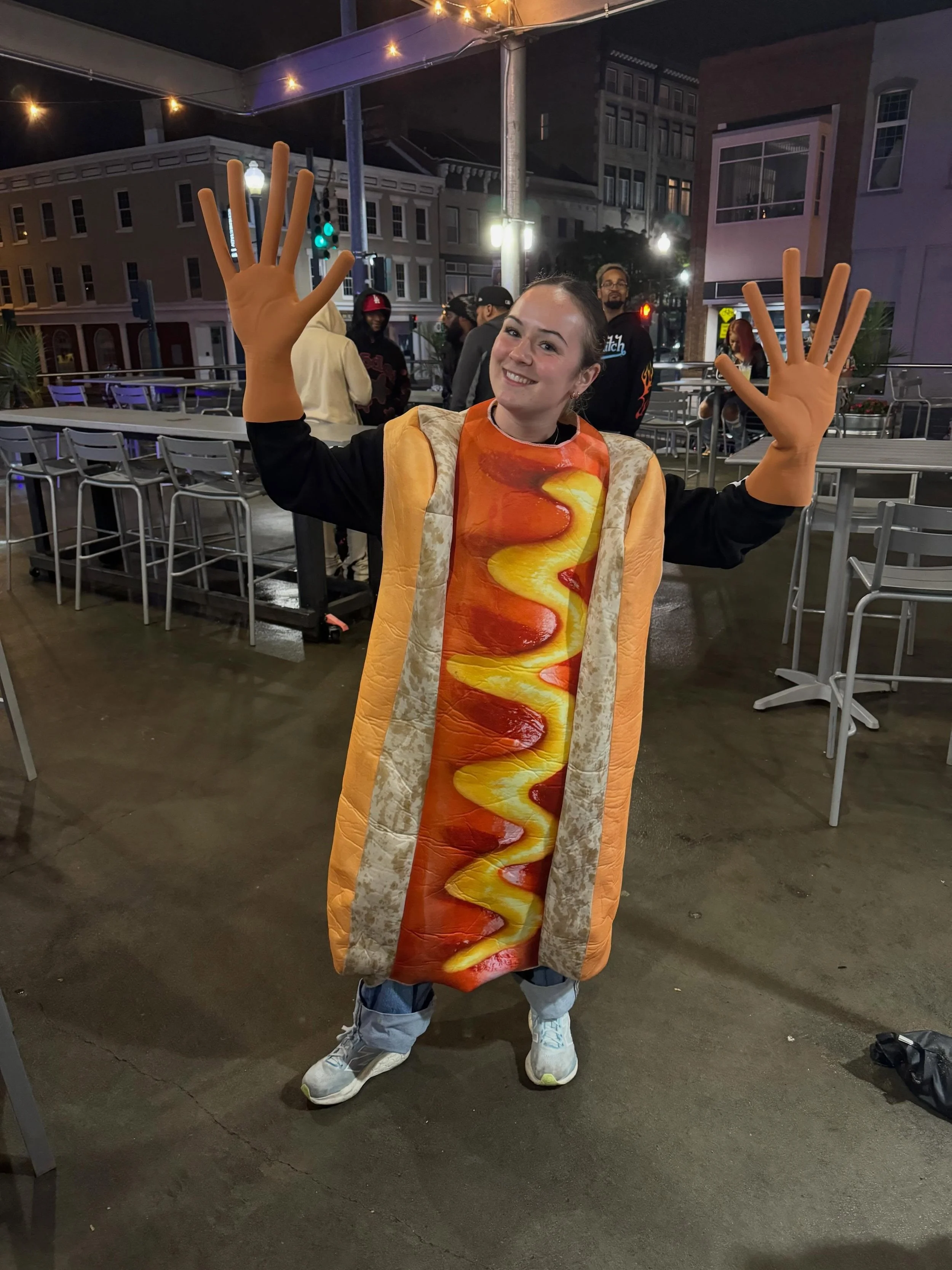Always a good time with the meat stick chicks #glizzedout #meatstickchick #hotdog #glizzy
