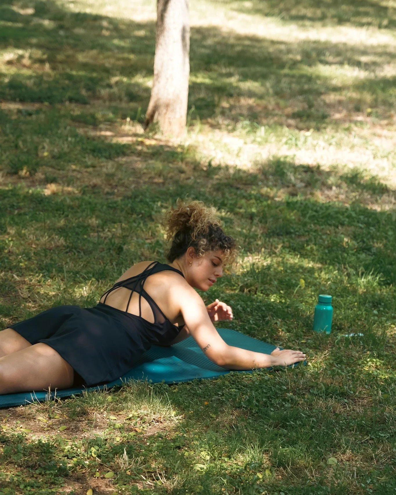 ✨ Qué nostalgia tan bonita nos deja el verano ✨
Recordamos con cariño el evento de Pilates al aire libre, uno de esos encuentros que nos recuerdan por qué empezamos este camino 🌿💛.
Entre todas las personas que han formado par