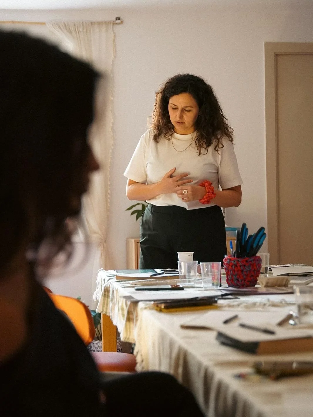 ✨Domingo de visi&oacute;n, calma y comunidad✨ 

Con una meditaci&oacute;n inicial y una gu&iacute;a para ordenar nuestras emociones, y con las herramientas y el acompa&ntilde;amiento de Laura  @psi.psicologiabcn , ayer vivimos un Vision Board lleno d