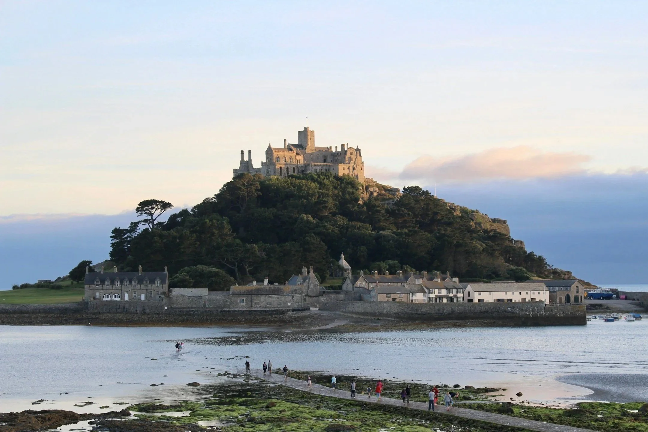 Chartered accountants in Cornwall providing bookkeeping services for small companies