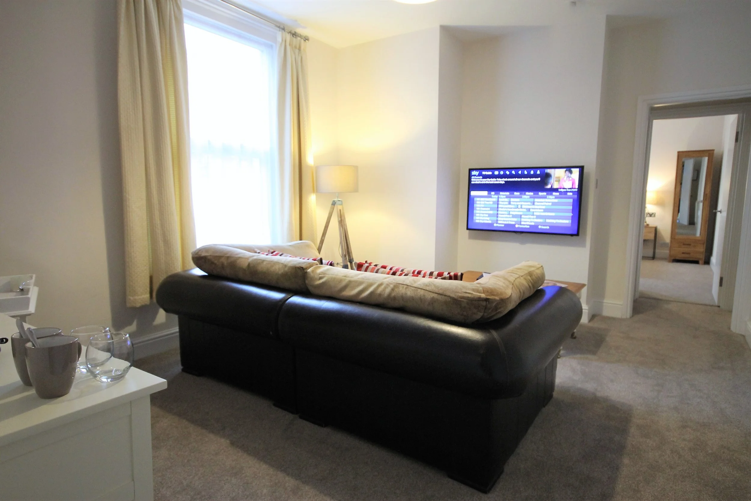 Double room with separate lounge at Andover House Hotel in Great Yarmouth – ideal for work or relaxation