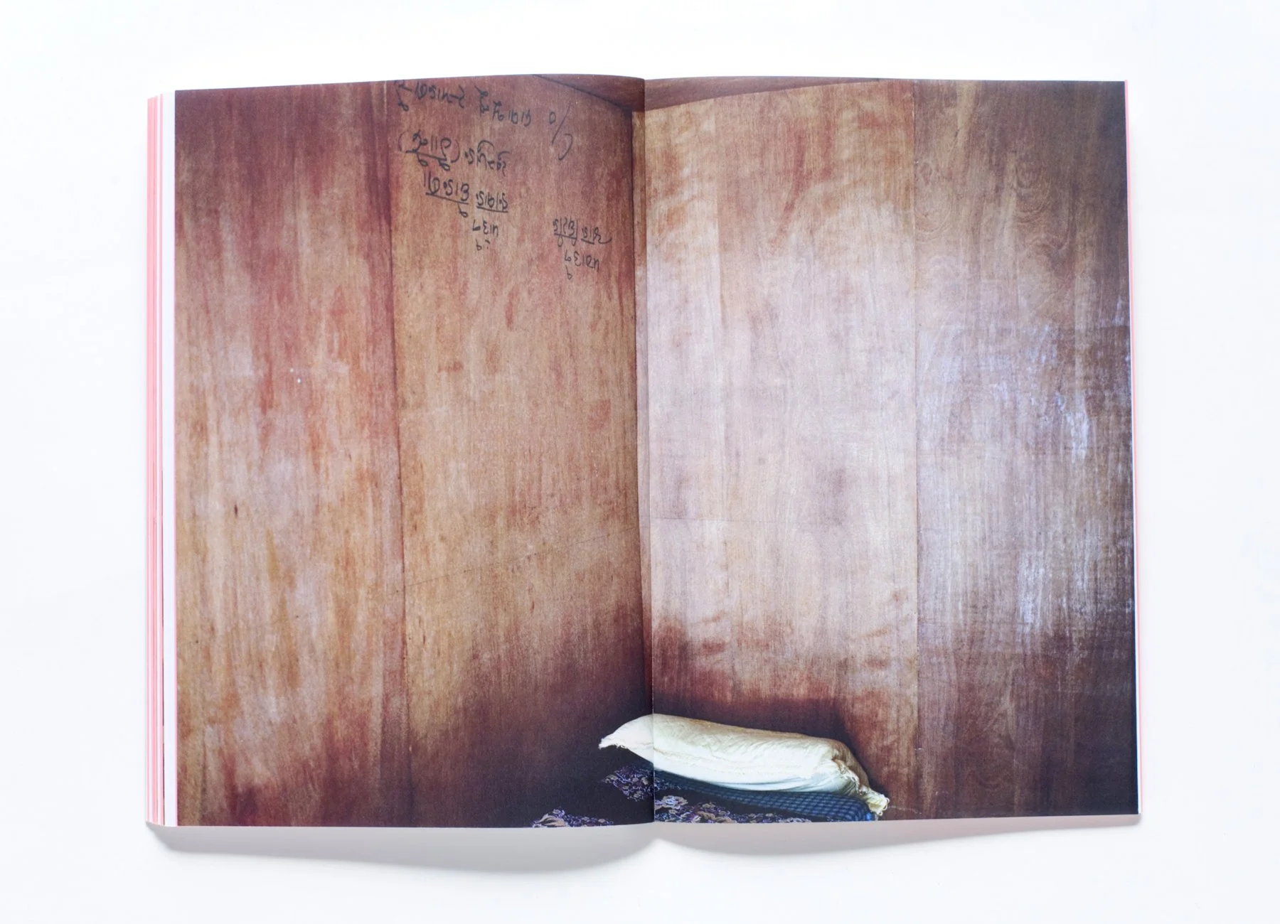 'absentia' graphics diploma project, incorporating project 'home away' | photo, design © julika altmann