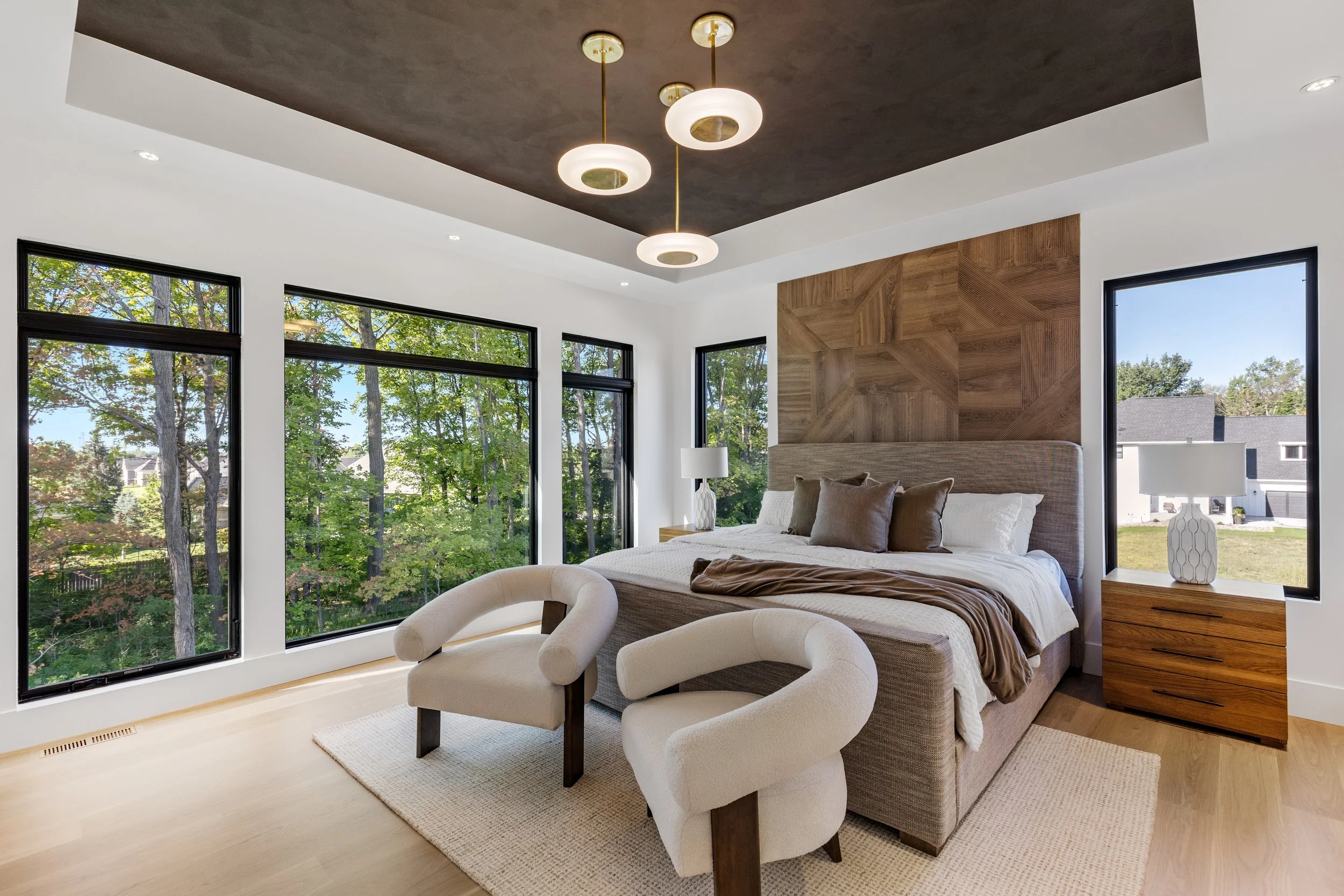 7900 Mount Curve Blvd