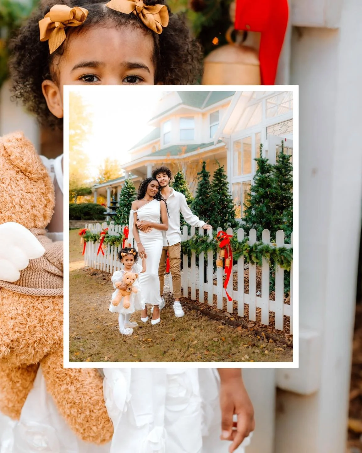 ✨ This Christmas session at The Victorian Greenhouse in Broken Arrow was straight-up dreamy ✨
All those beautiful neutral whites made everybody&rsquo;s eyes POP &mdash; I&rsquo;m still obsessed.

December is basically booked solid (y&rsquo;all really