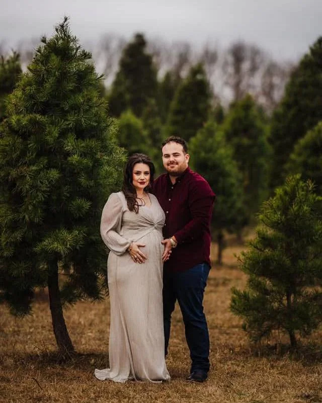 🎄✨ Moms, pause your scroll!

Muldrow Tree Farm Minis are Dec 14th &mdash; one day, limited spots, and the cutest Christmas photos you&rsquo;ll get all year. 🌲❤️

If you want fresh-tree vibes, happy kiddos, and a stress-free 10 minutes that gives yo