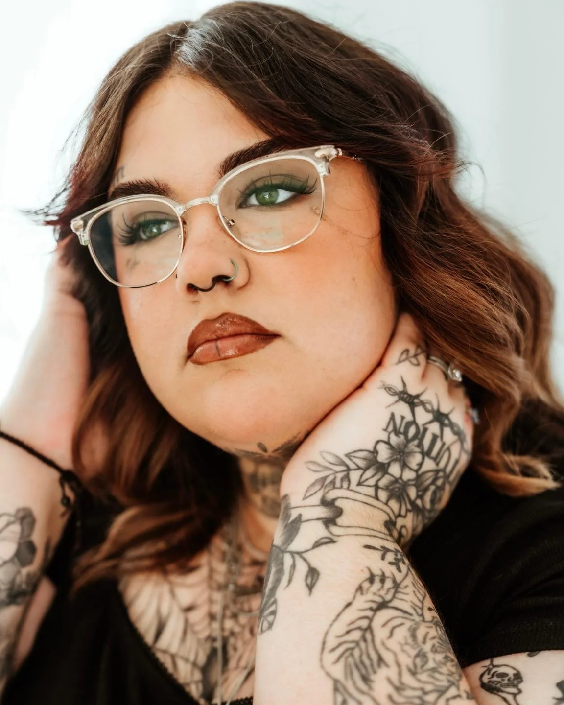 OKAY BUT CAN WE TALK ABOUT HOW HARD JANAE SLAYED HER SESSION 🔥

This girl is my nail girl AND the absolute best of the best in Pryor 💅🏼 I&rsquo;ve loved getting to know her, and we had so much fun during this shoot. She came in ready, trusted the 