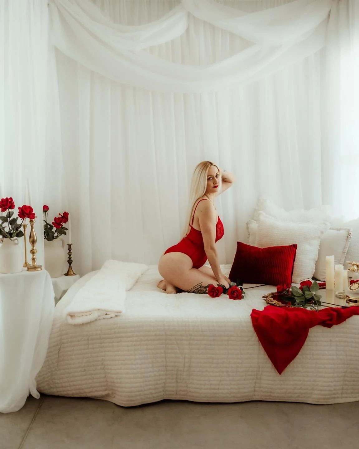 THIS SATURDAY @ 12:20 I have a last minute cancellation for boudoir! Located at Catoosa Sunflower Farm &mdash; $50 off!!!