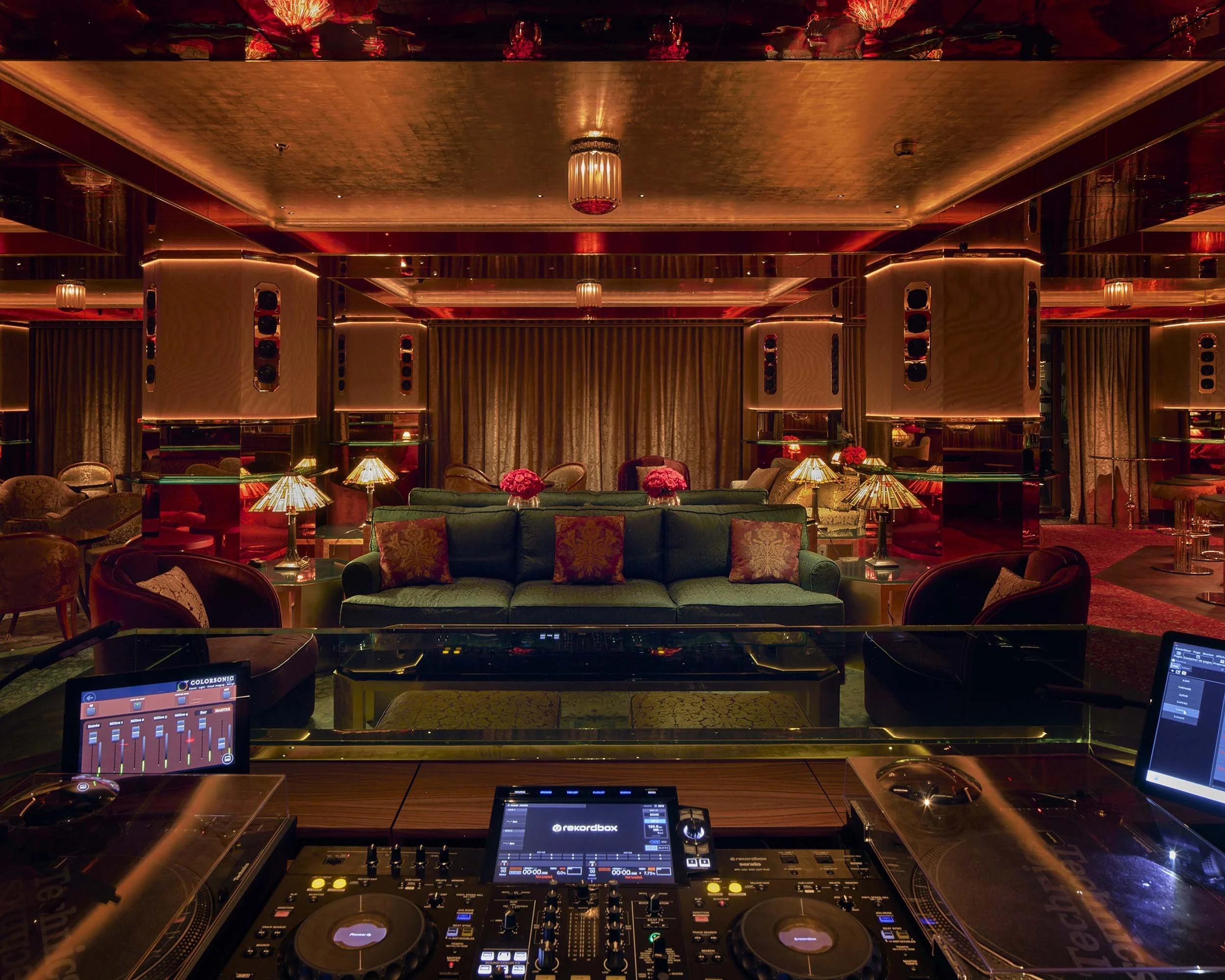 dan-glasser-remi-tessier-martinez-bar-7.jpg