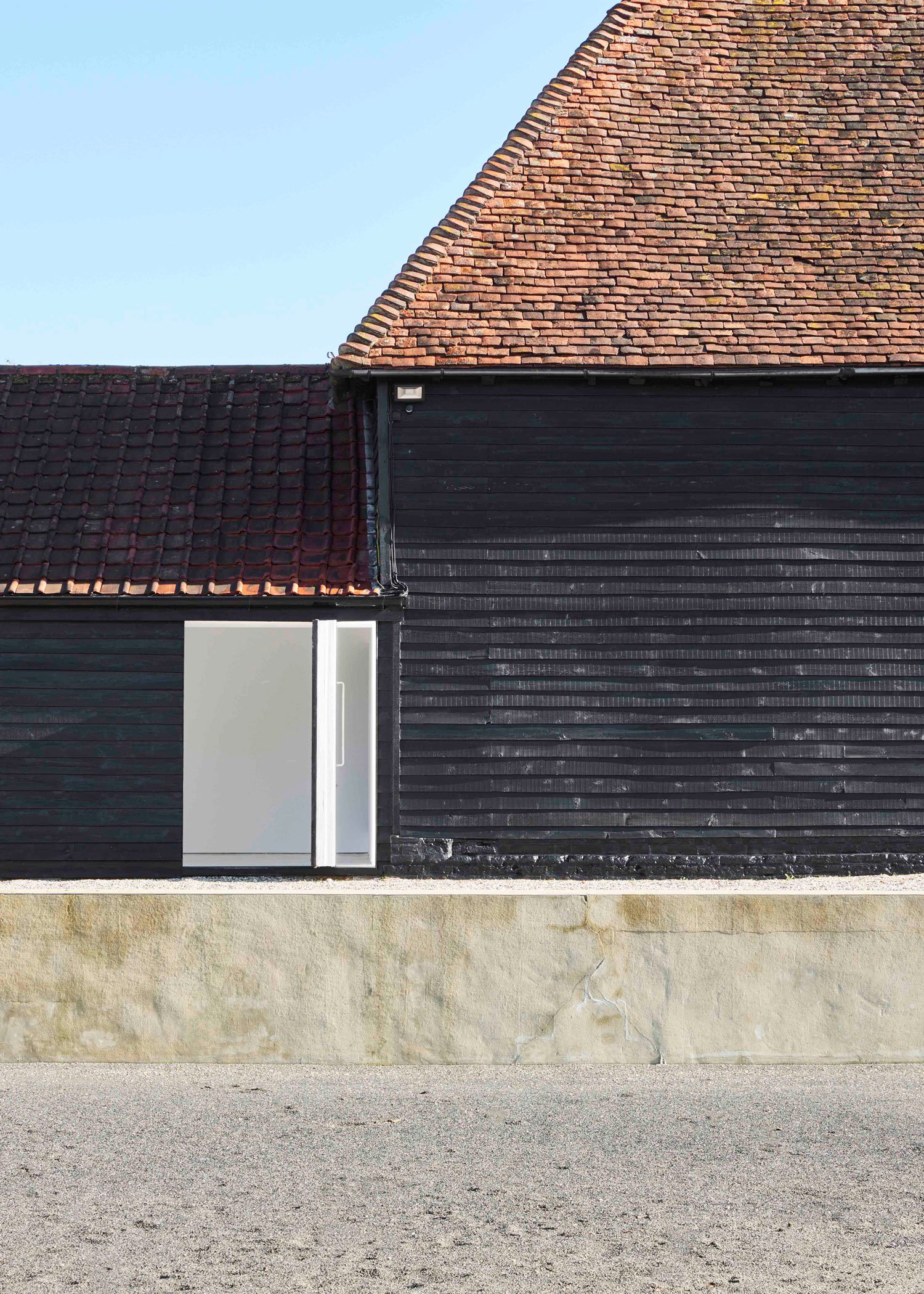 dan-glasser-tilty-hill-essex-1.jpg