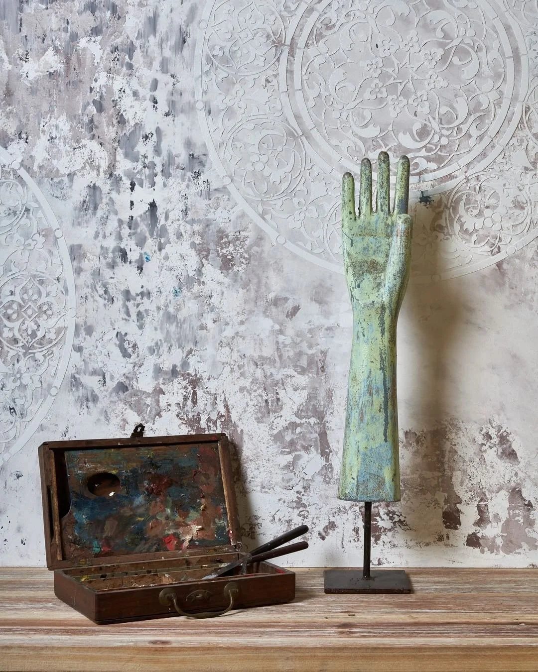 Plaster + Pattern = A Perfect Combination. 🏆️⁠
⁠
Is it just us, or does using plaster and stencils together enhance your work? When looking for inspiration, we grab a design from the Novacolor Stencil Collection and return to creating. We especially