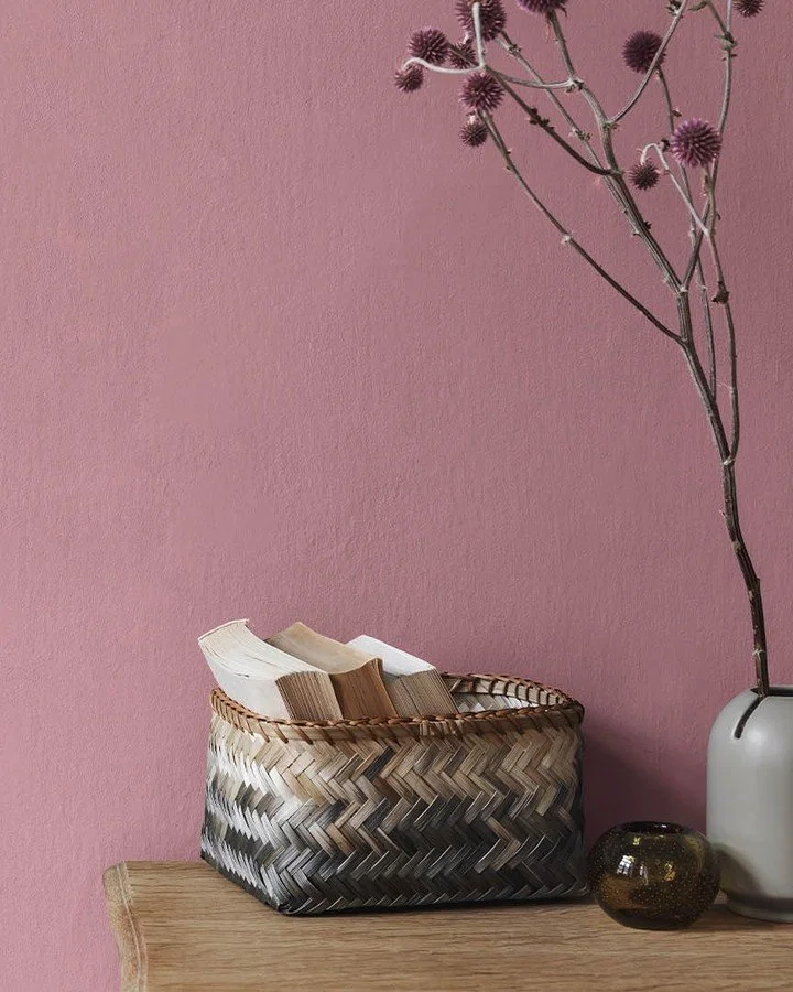 We could list a lot of reasons to like the MATmotion line by Novacolor Italia.

But here are a few of the ones that come up most often.

-Low odor and low VOC
-Minimal spatter when rolling or brushing
-Excellent washability
-Smooth, uniform coverage
