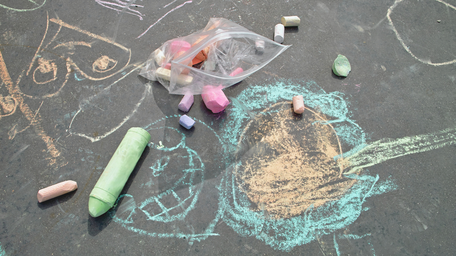 Tiny Art Explorers: Big Mark Making with Chalk & Wash