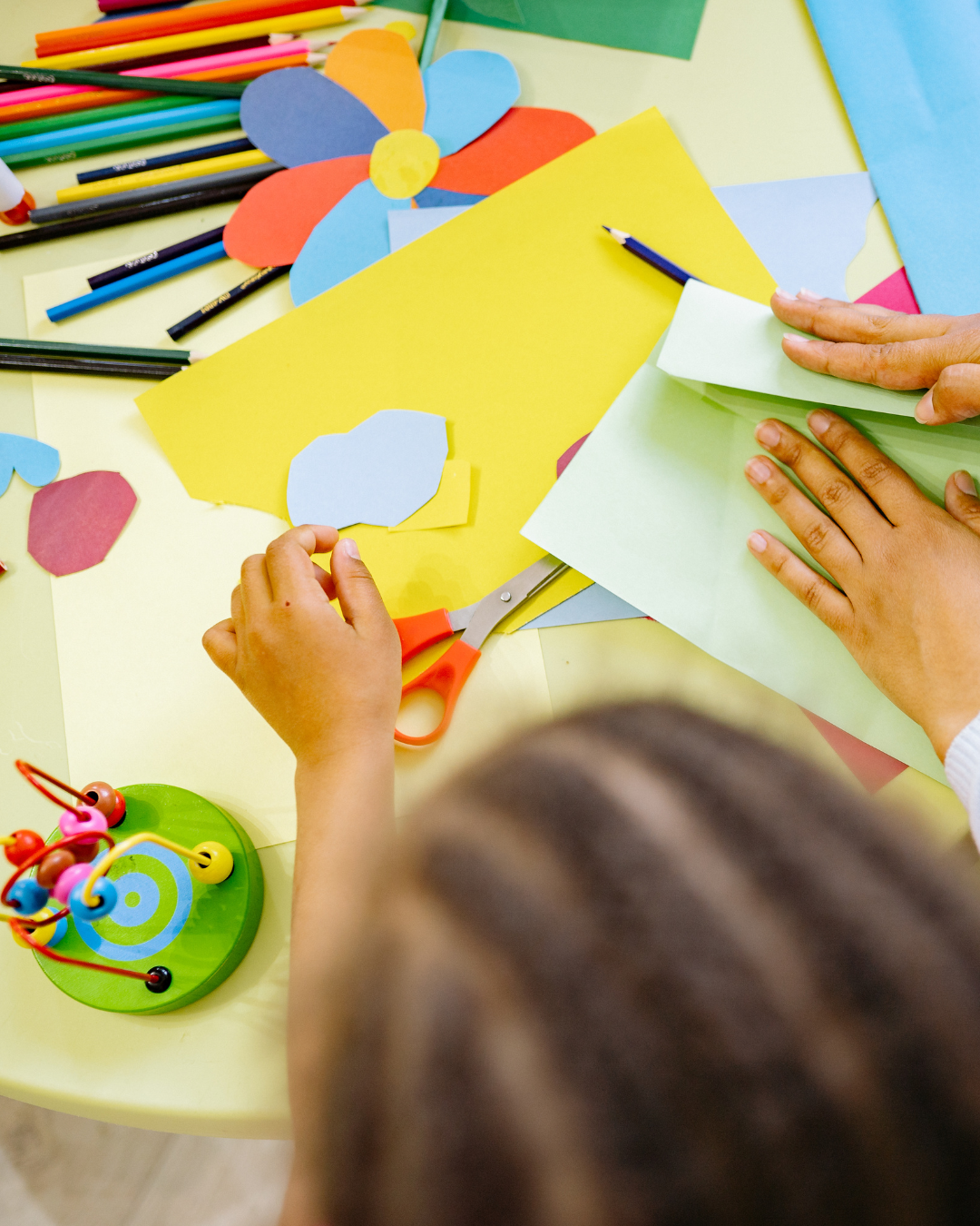 Kids: Four-Day Mixed Media Mashup: The Art Scientist’s Lab