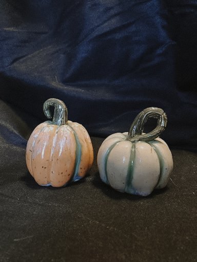 DIY Home Decor: Ceramic Pumpkins