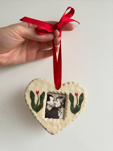 DIY Home: Ceramic Hanging Picture Frame