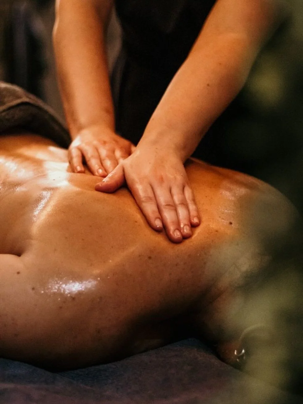 Stress shows up in the body first.

Massage therapy helps release built-up tension, improve circulation, and bring your body back into a more relaxed, balanced state.

Call us or visit our website to book your session.

Deep Sea Remedy &amp; Wellness