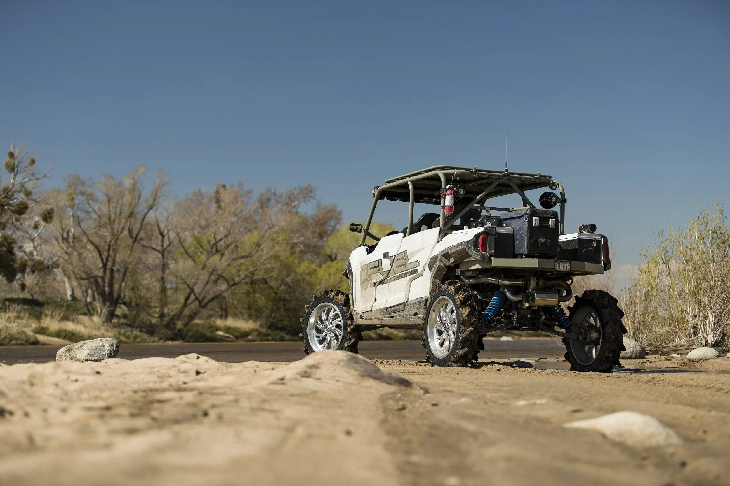 C D203 Fuel Kompressor - Polaris General - 8930.jpg