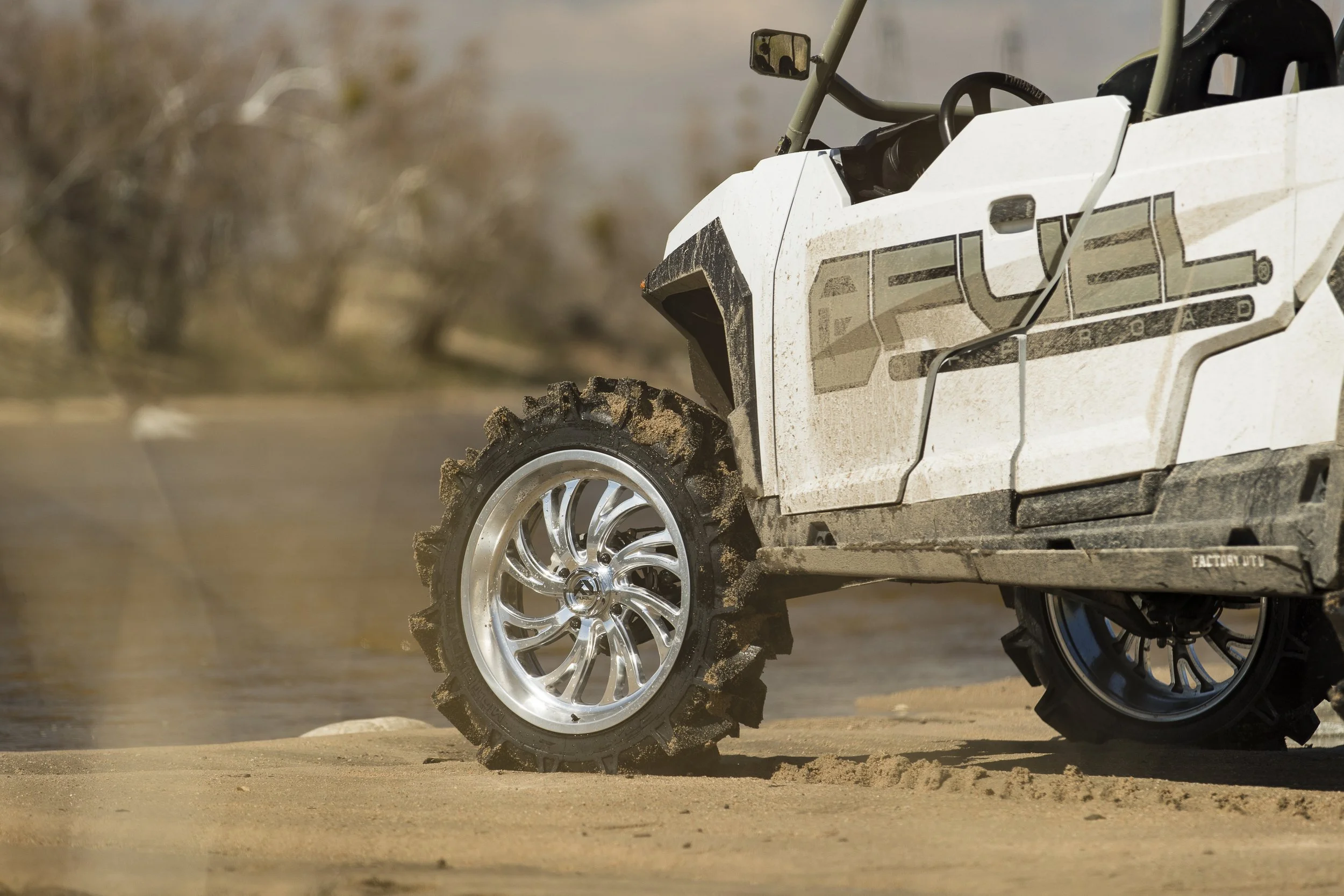 C D203 Fuel Kompressor - Polaris General - 8923.jpg